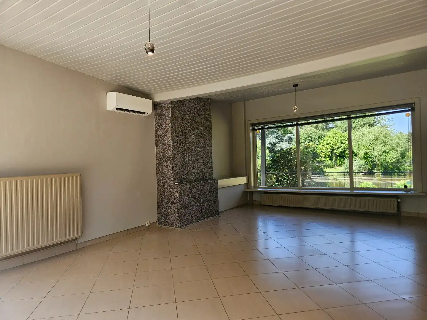 Rustig gelegen woning met 3 slaapkamers en prachtige vijvertuin in Geel-Winkelomheide !  foto 7