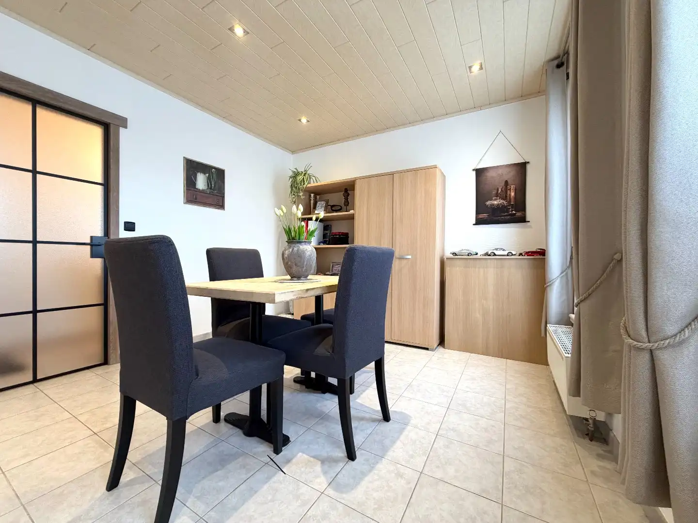 Instapklaar wonen? Ontdek deze woning met 4 slaapkamers, poolhouse en nieuwe badkamer. foto 19