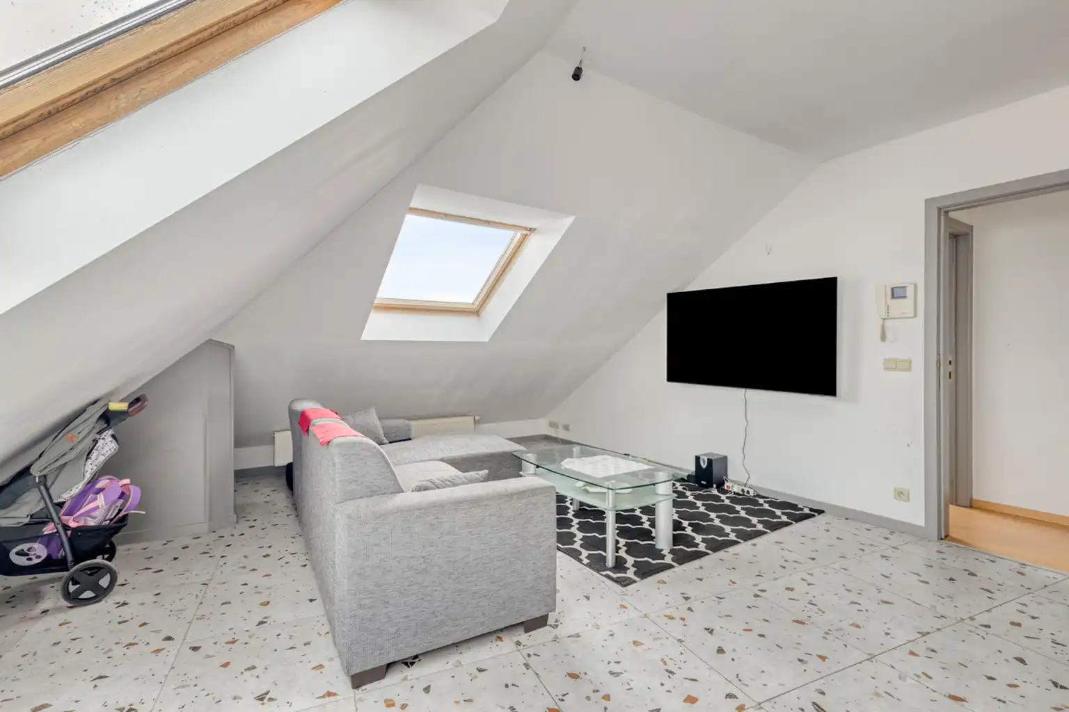 Iinstapklaar dakappartement met 2 slaapkamers te Asse foto 6