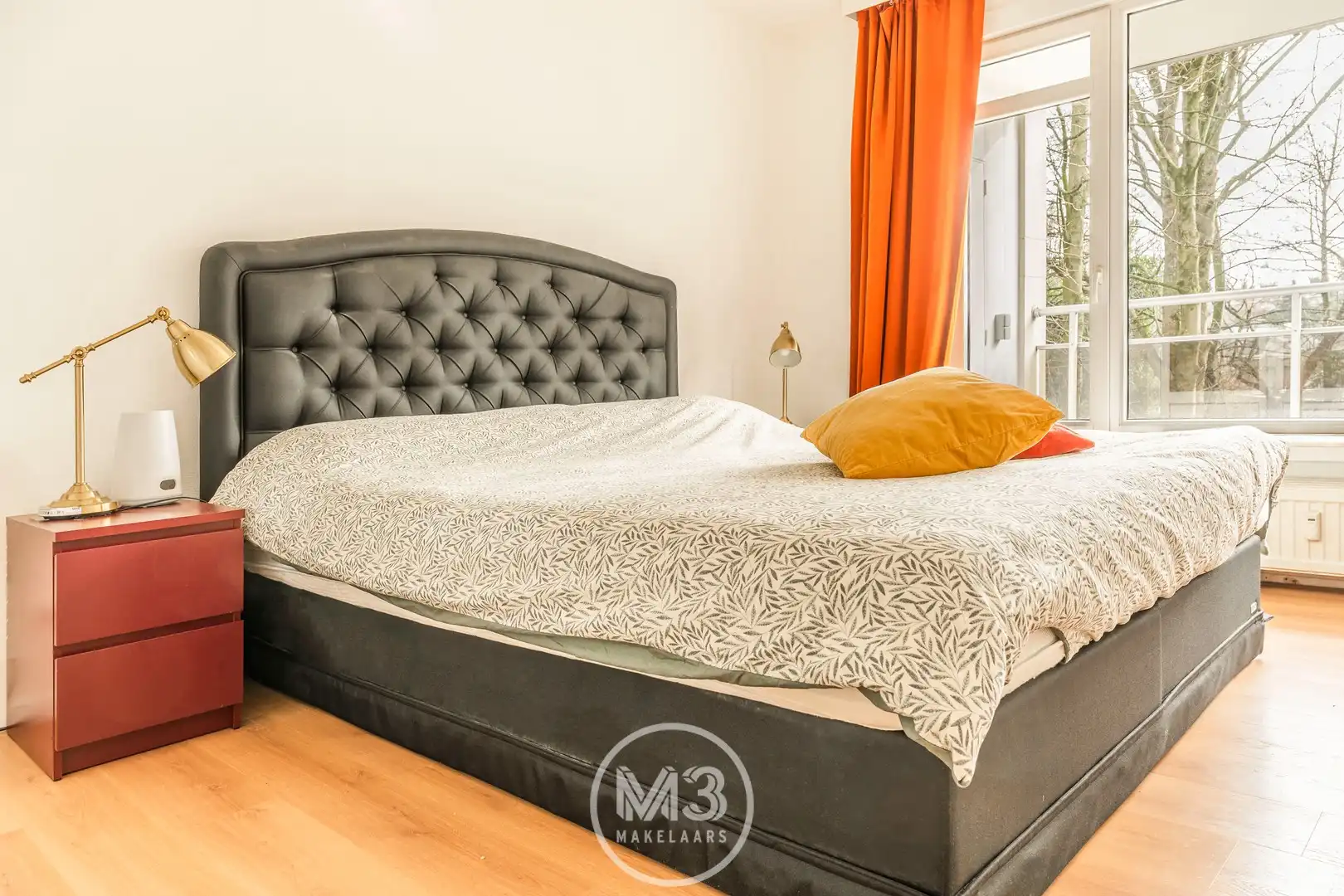 Ruim appartement met 3 slaapkamers en een ruim terras. foto 9