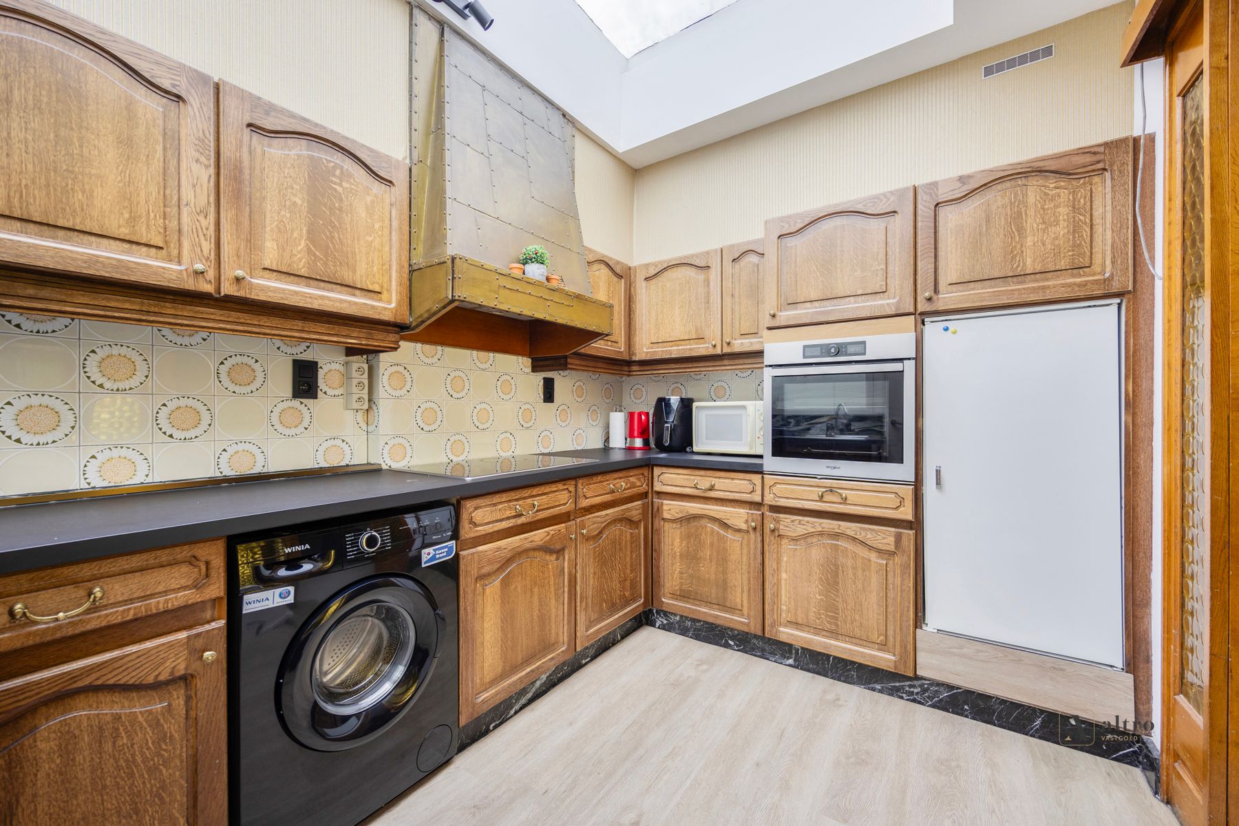 Ruime stadswoning met 6 slaapkamers in hartje Ronse foto 8