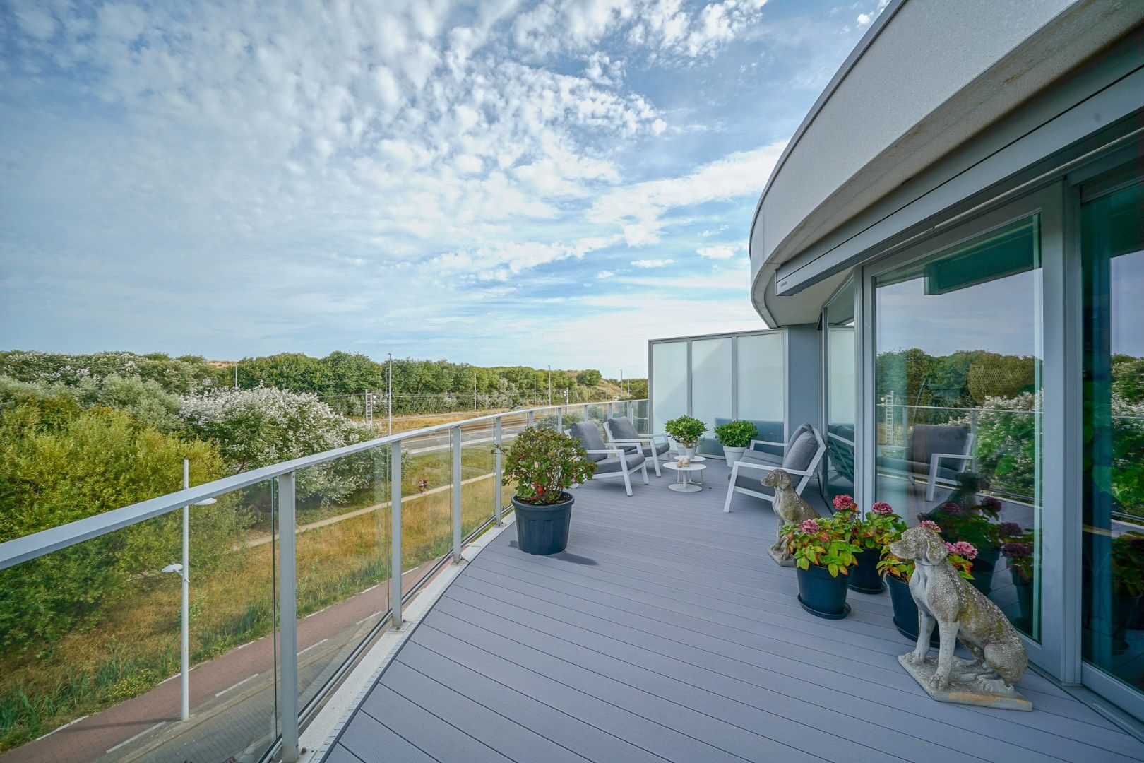 Penthouse met royaal terras en uniek zicht op de duinen foto 14