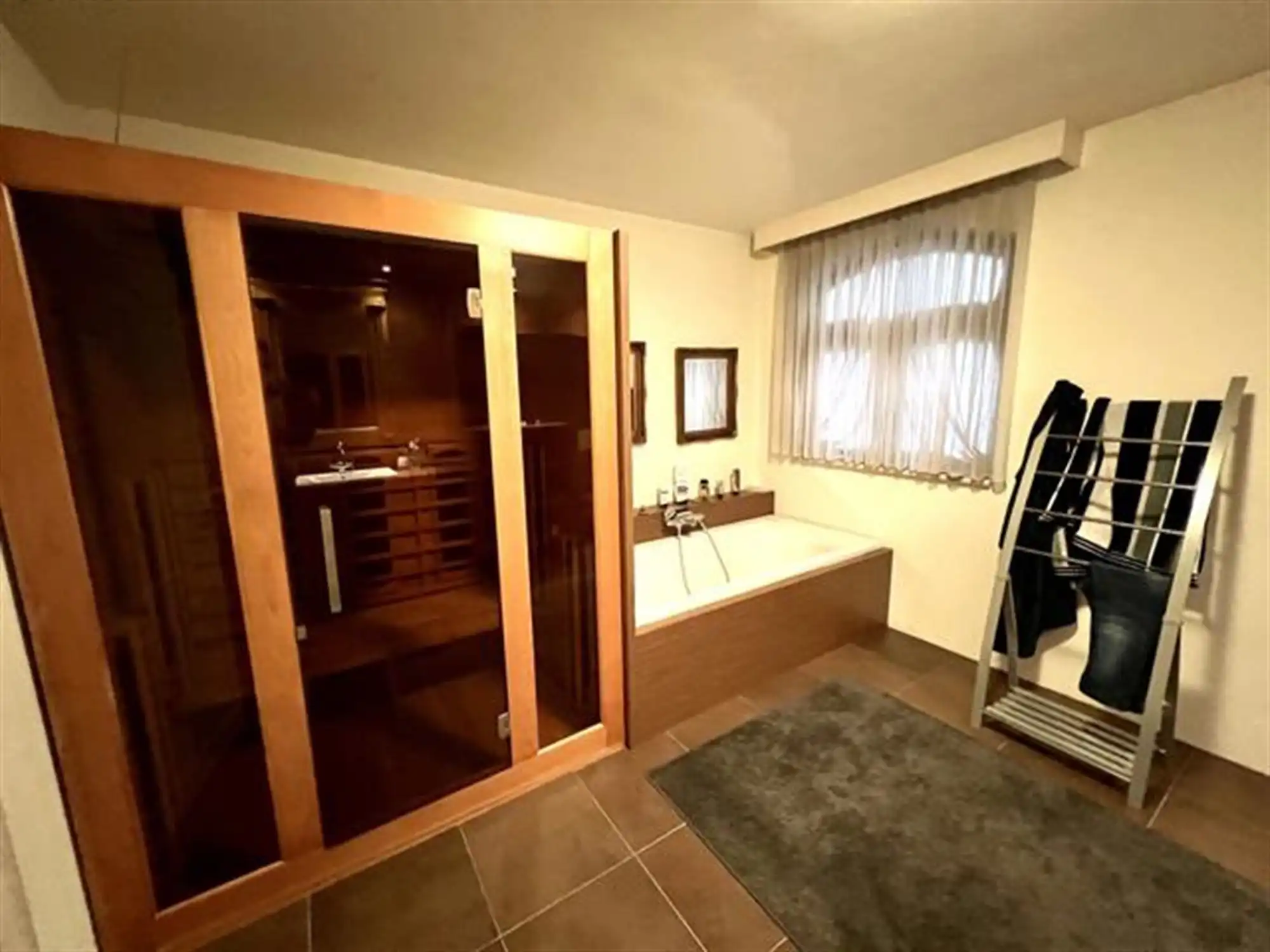 Prachtige villa met 9 slaapkamers en buitenzwembad foto 21