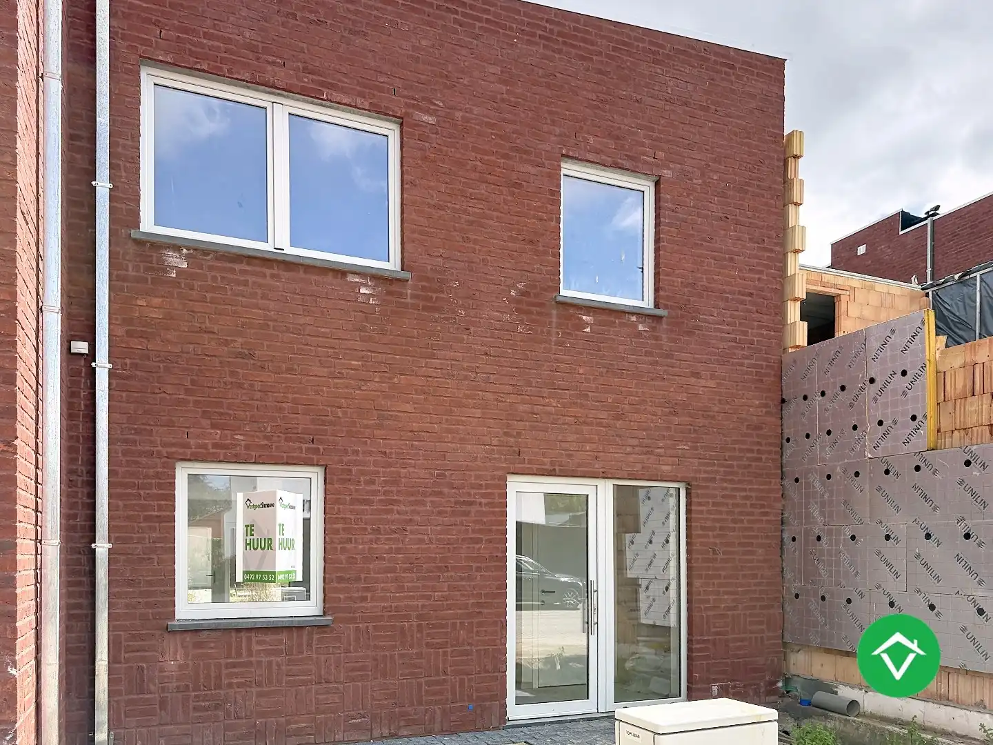 Nieuwbouwwoning met 3 slaapkamers en garage te Ichtegem foto {{pictureIndex}}