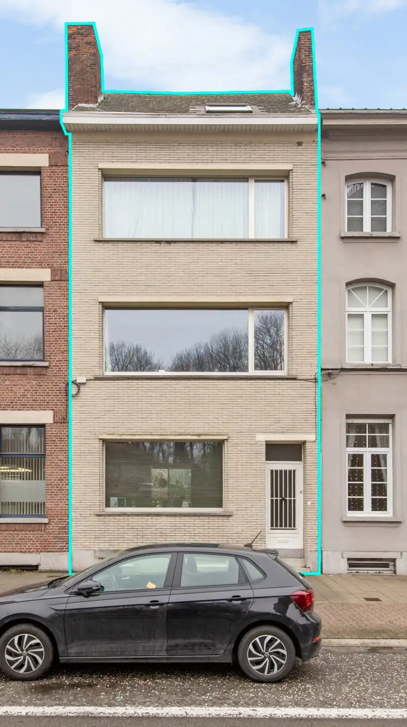 In het centrum gel. stadswoning met 5 slpk., terras, tuin en garage foto 39