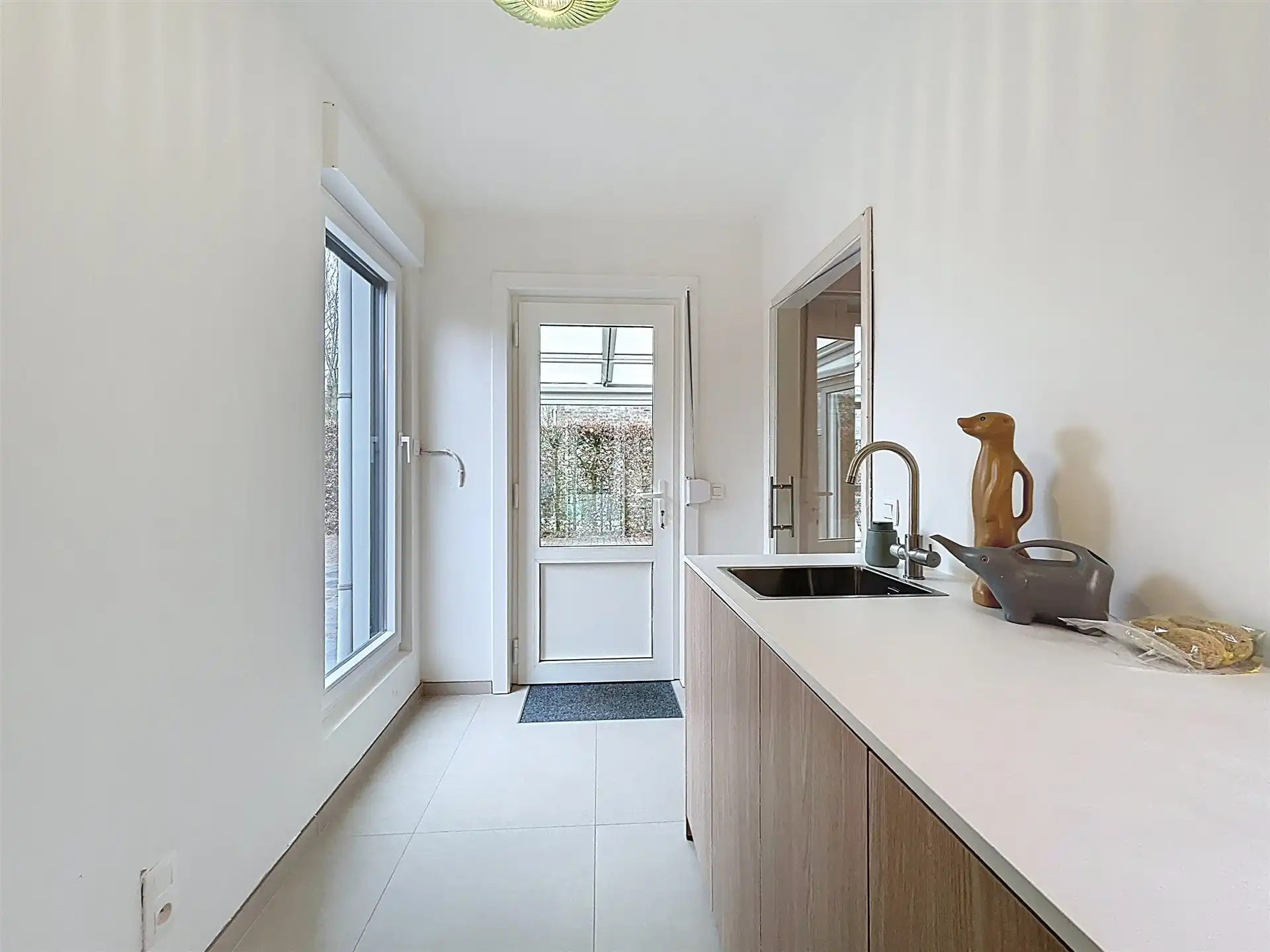 Half open bebouwing met 3 slaapkamers en garage  op perceel van 563m² in doodlopende straat  foto 10