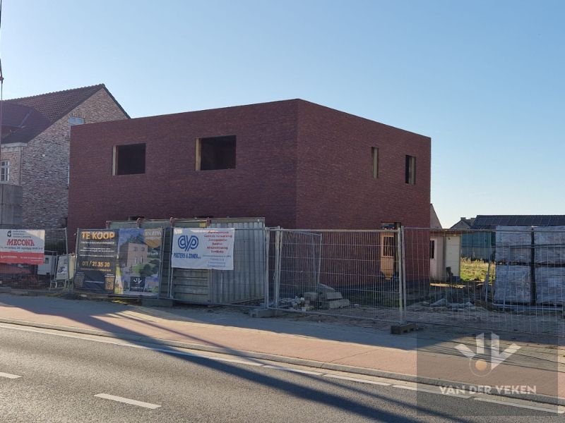 Halfopen nieuwbouwwoning met 3 slaapkamers en prachtig perceel op goed bereikbare locatie nabij het centrum van Opglabbeek (Oudsbergen) - afwerkingsgraad nog te kiezen voor de snelle beslisser! foto 15