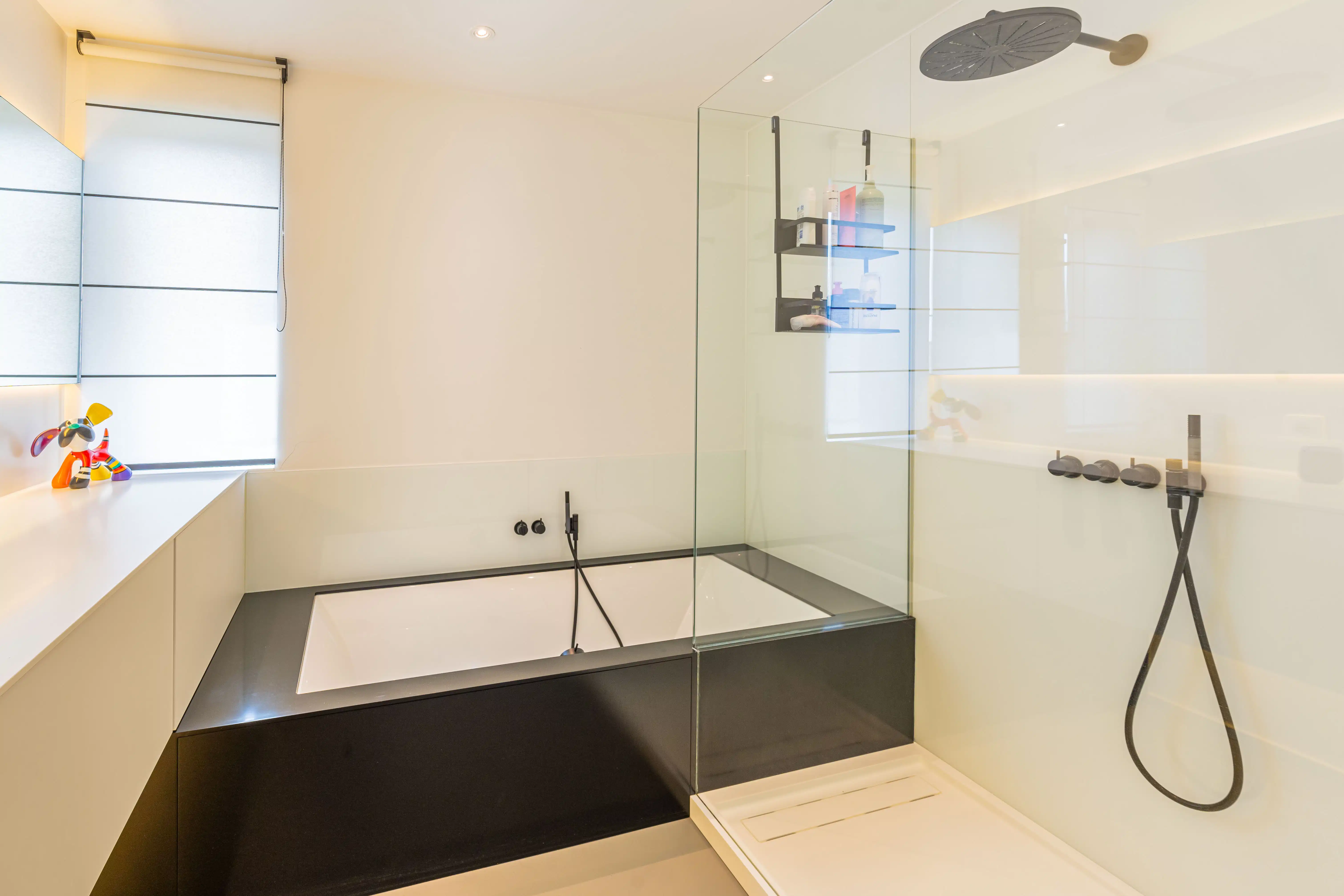 High-end penthouse met zicht op het water foto 9
