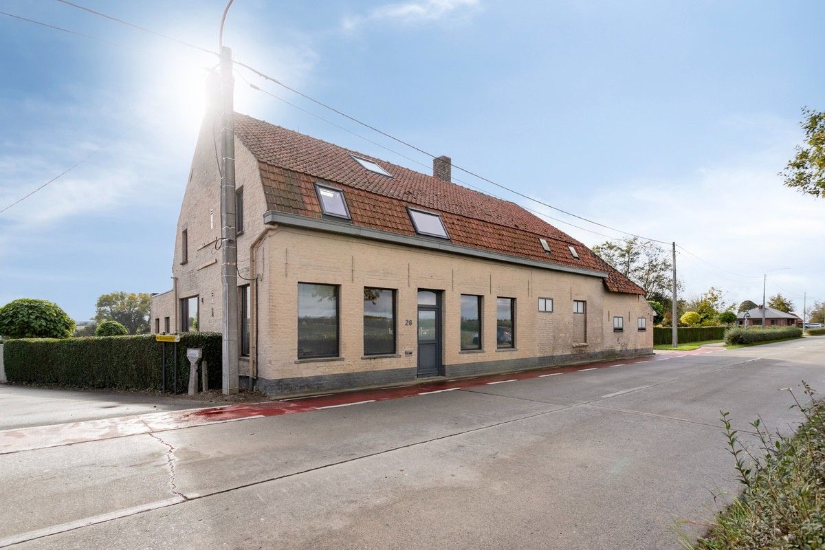 Ruime instapklare hoeve met diverse bijgebouwen foto 26