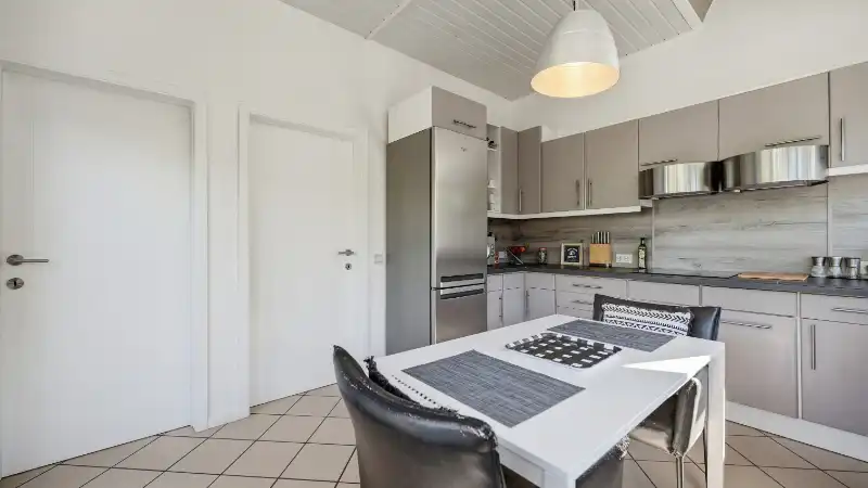 Villa van 330m² op 22 are met openluchtzwembad foto 9