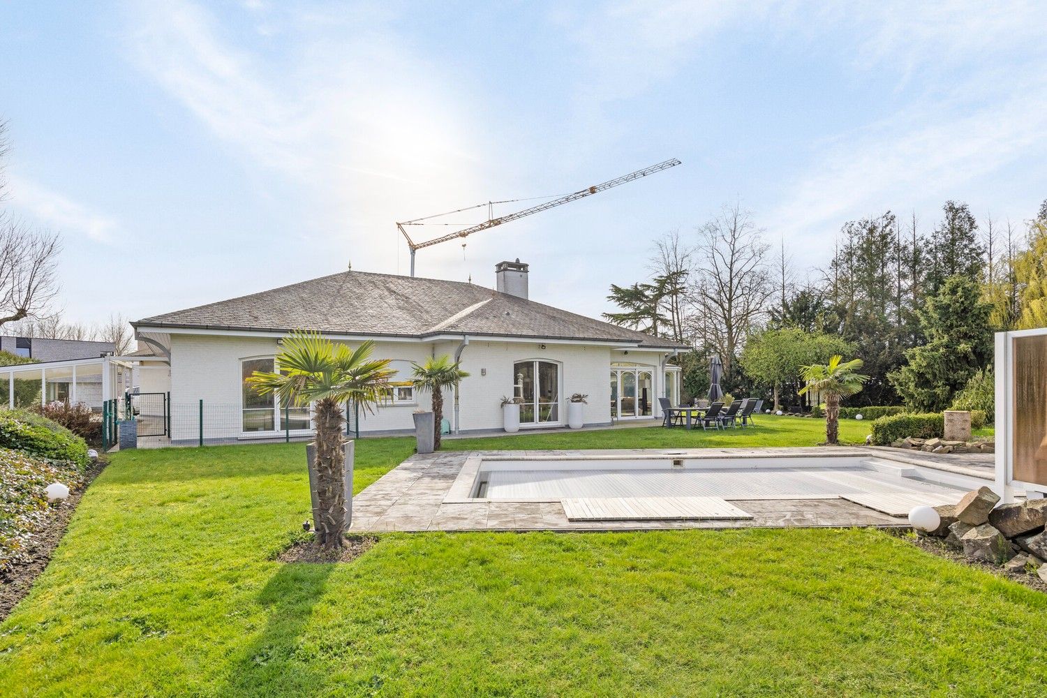 Ruime, gelijkvloerse villa met zwembad en poolhouse op een perceel van 3.234 m² foto 23