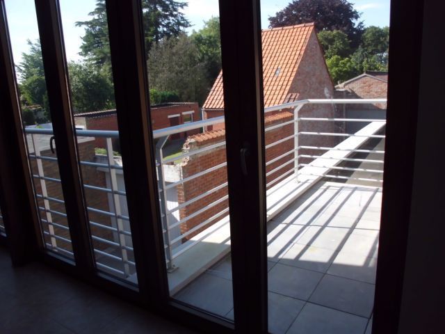 Recent appartement in hartje Oedelem foto 9