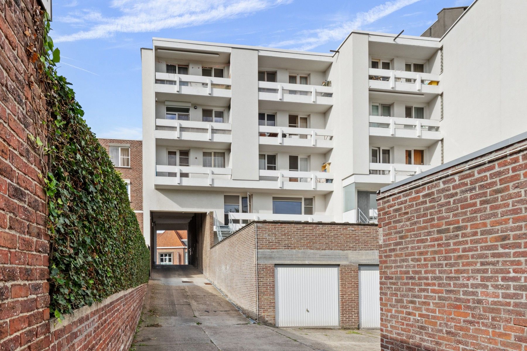 Instapklaar appartement met garage en terras in Deinze. foto 16