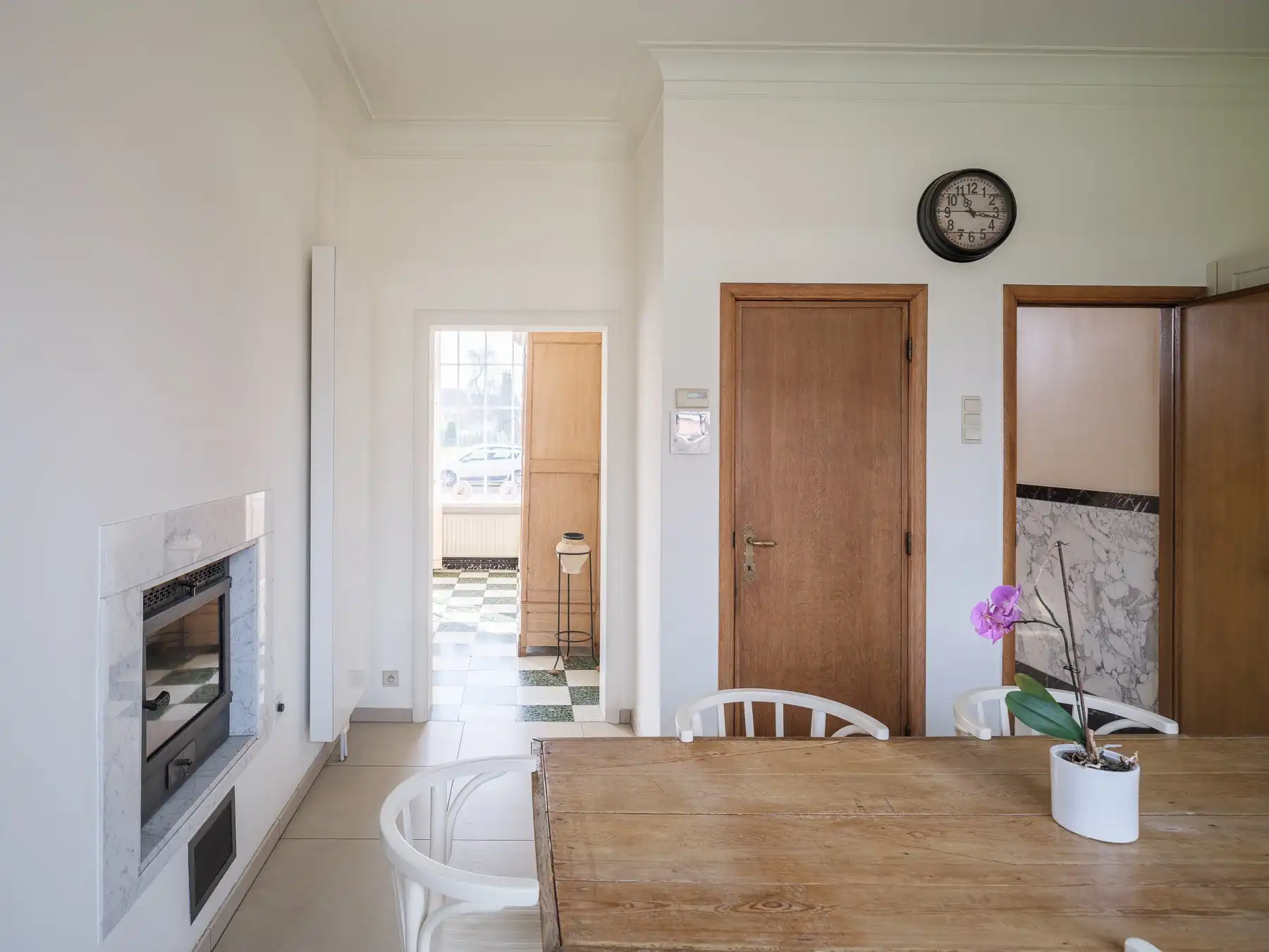 Halfopen herenhuis met loods en uitzonderlijk veel potentieel. foto 9