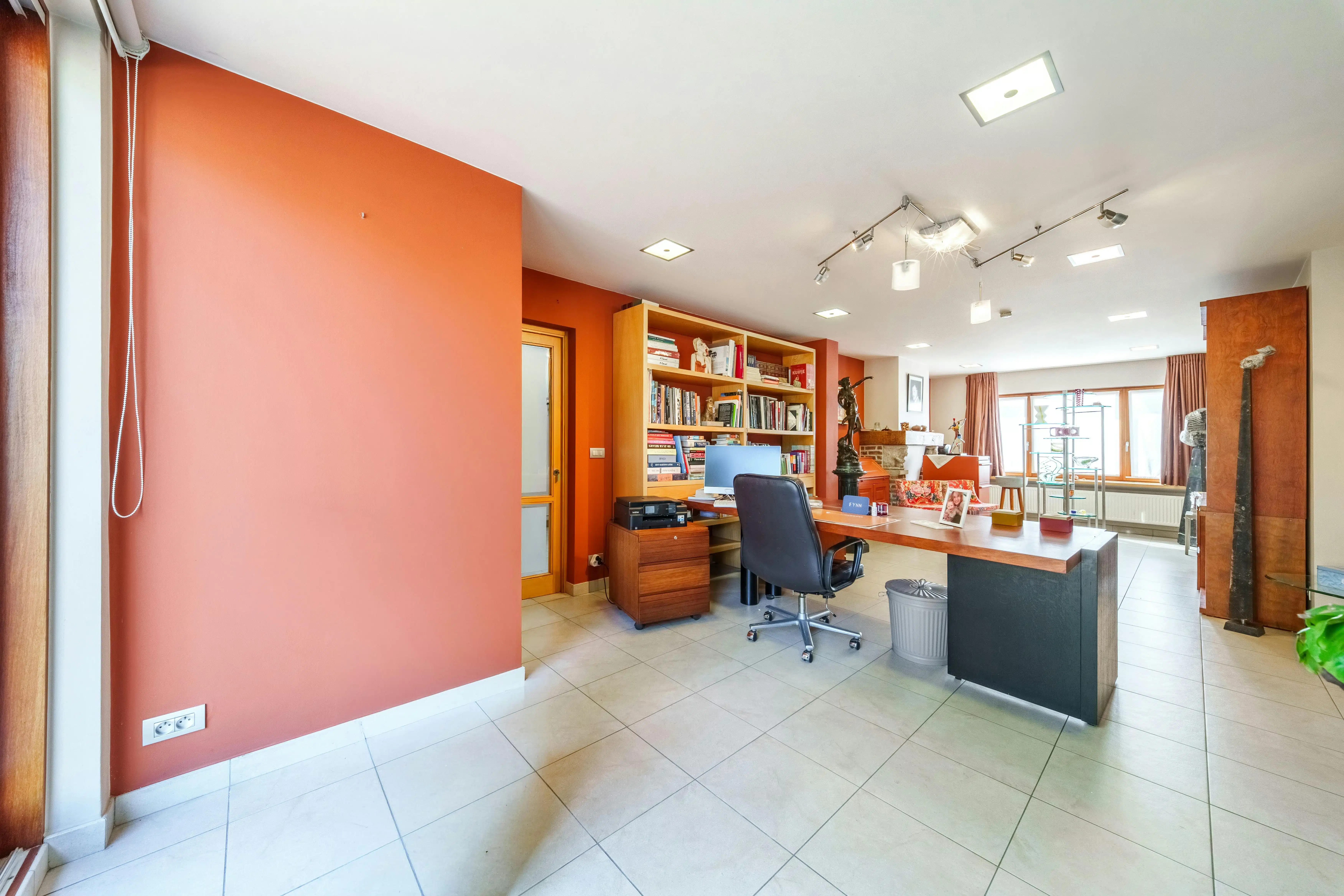 Unieke villa met handelsruimte in Tielt foto 26