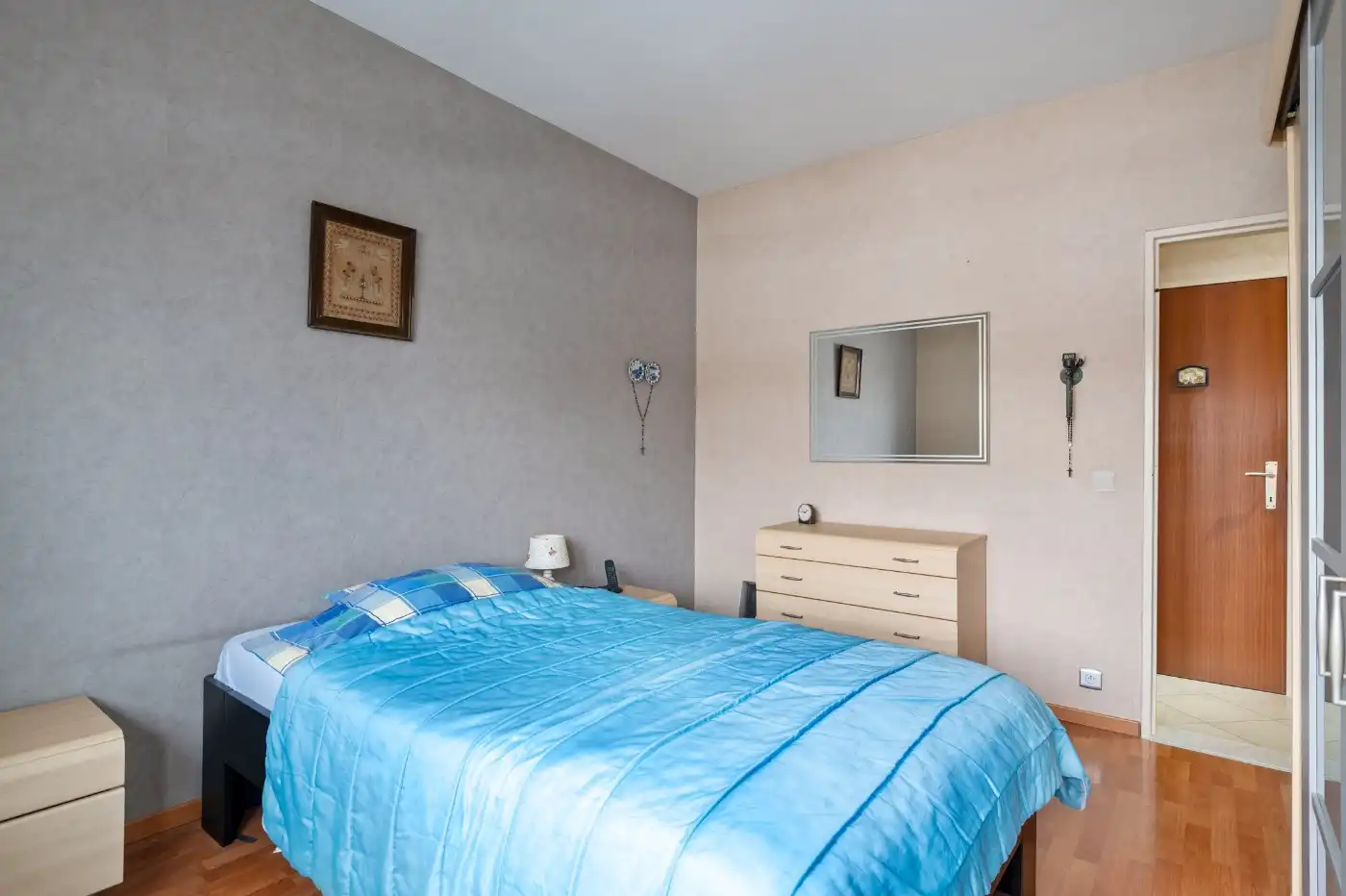 Gezellig app. op 1e verd. met 2 slpk., terras en garage foto 12