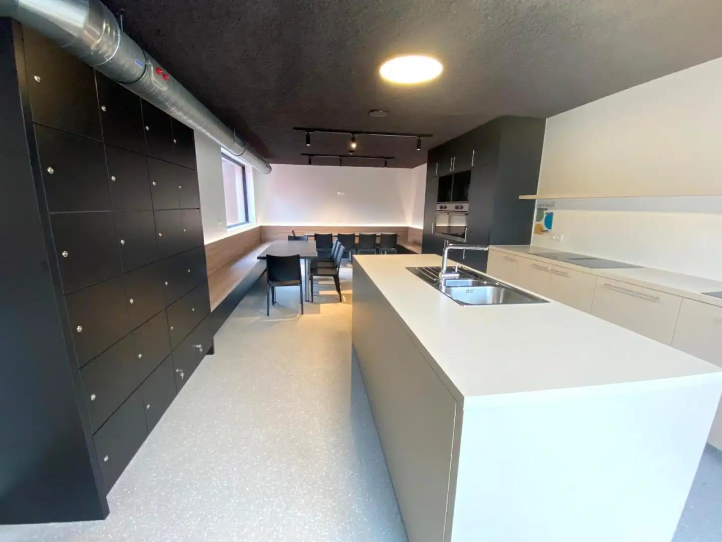 Studentenkamer (25,5 m²) te koop in "Residentie Amand 47" op het Sint-Amandsplein te Kortrijk foto 10