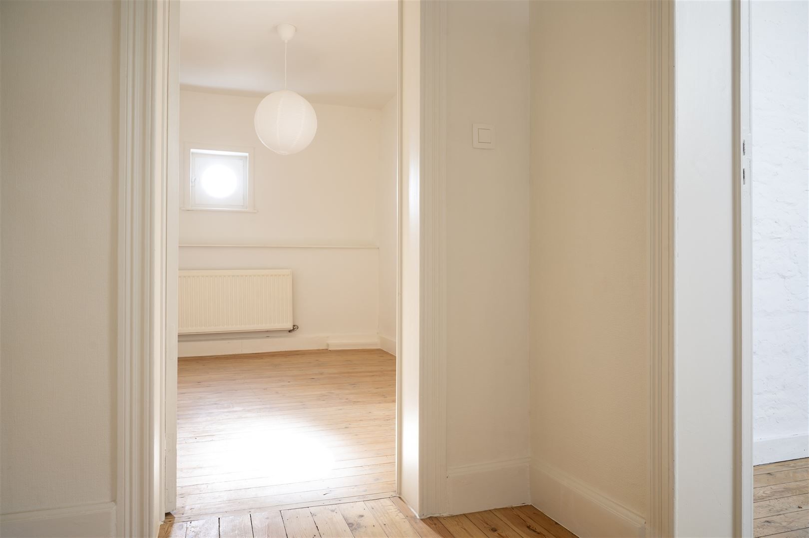 volledig gerenoveerde woning met authentieke elementen foto 8