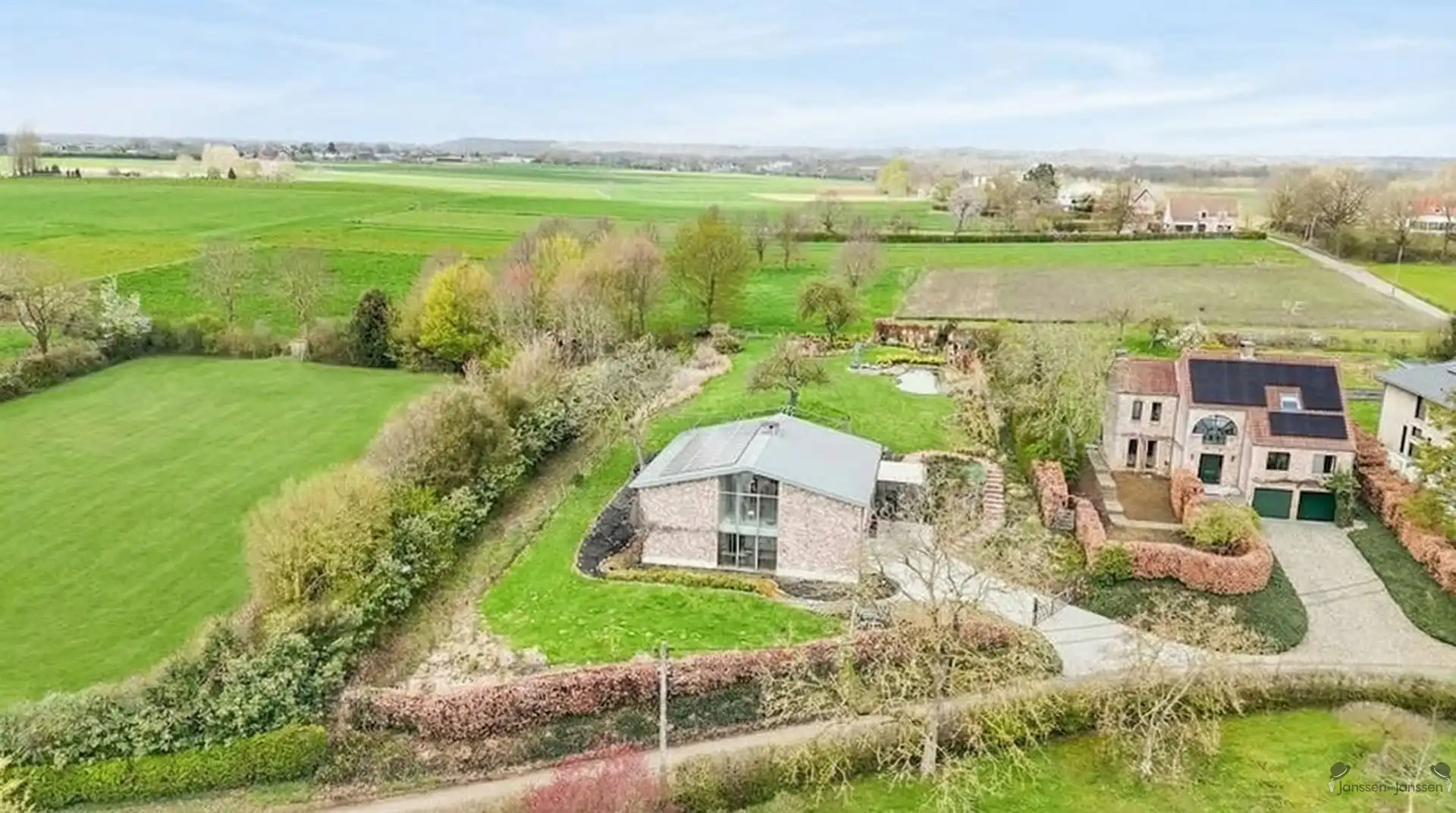 Unieke landelijk-moderne villa met adembenemend uitzicht aan Troostembergbos foto 30