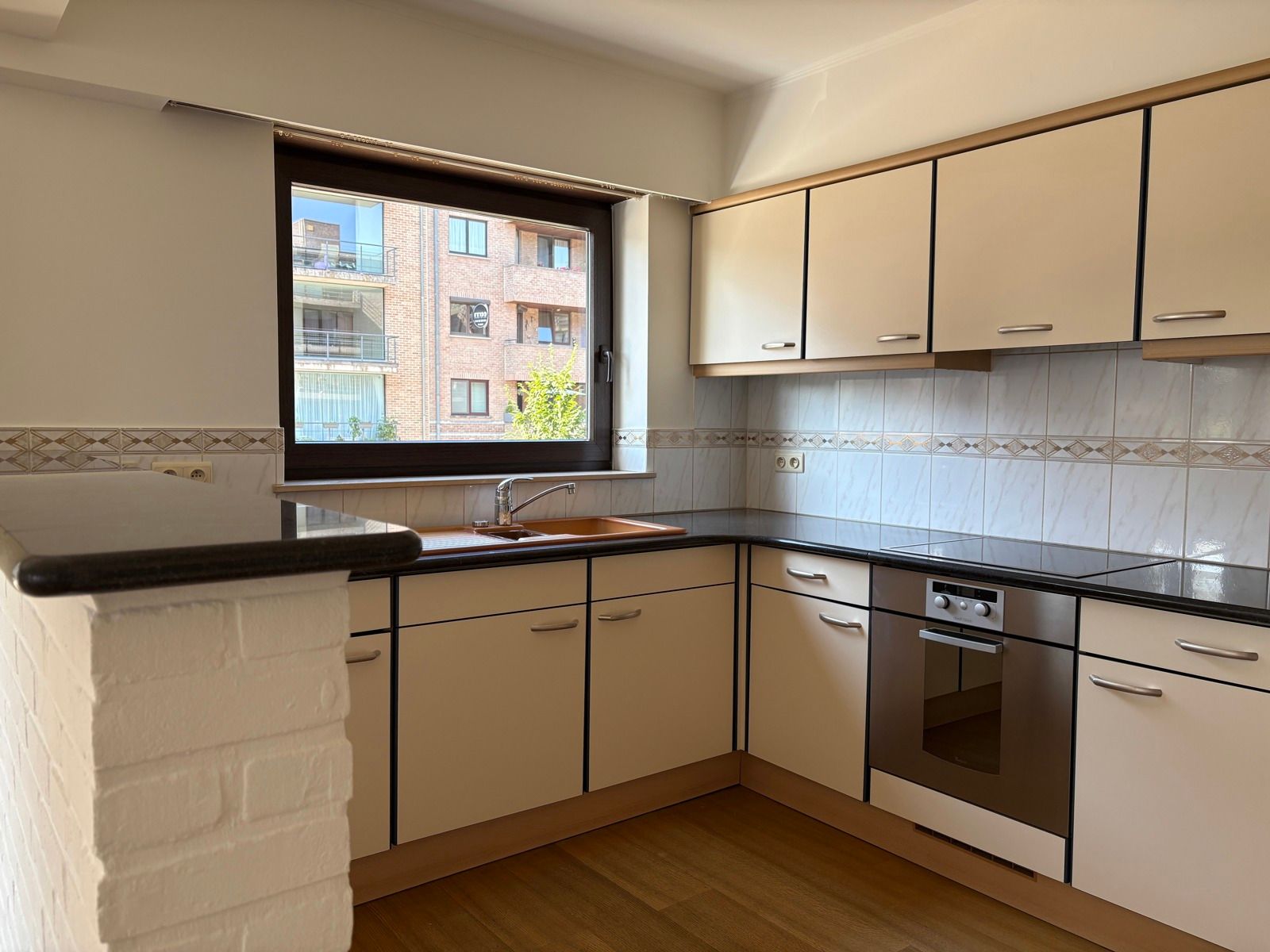 Lichtrijk en ruim appartement  foto 4