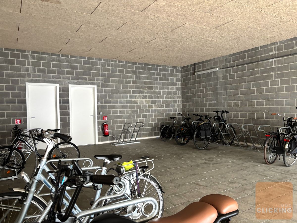 Residentie 'ROMAIN' DUPLEX met 2 slpks, terras en autostaanplaats (+ 25.000 euro) foto 14
