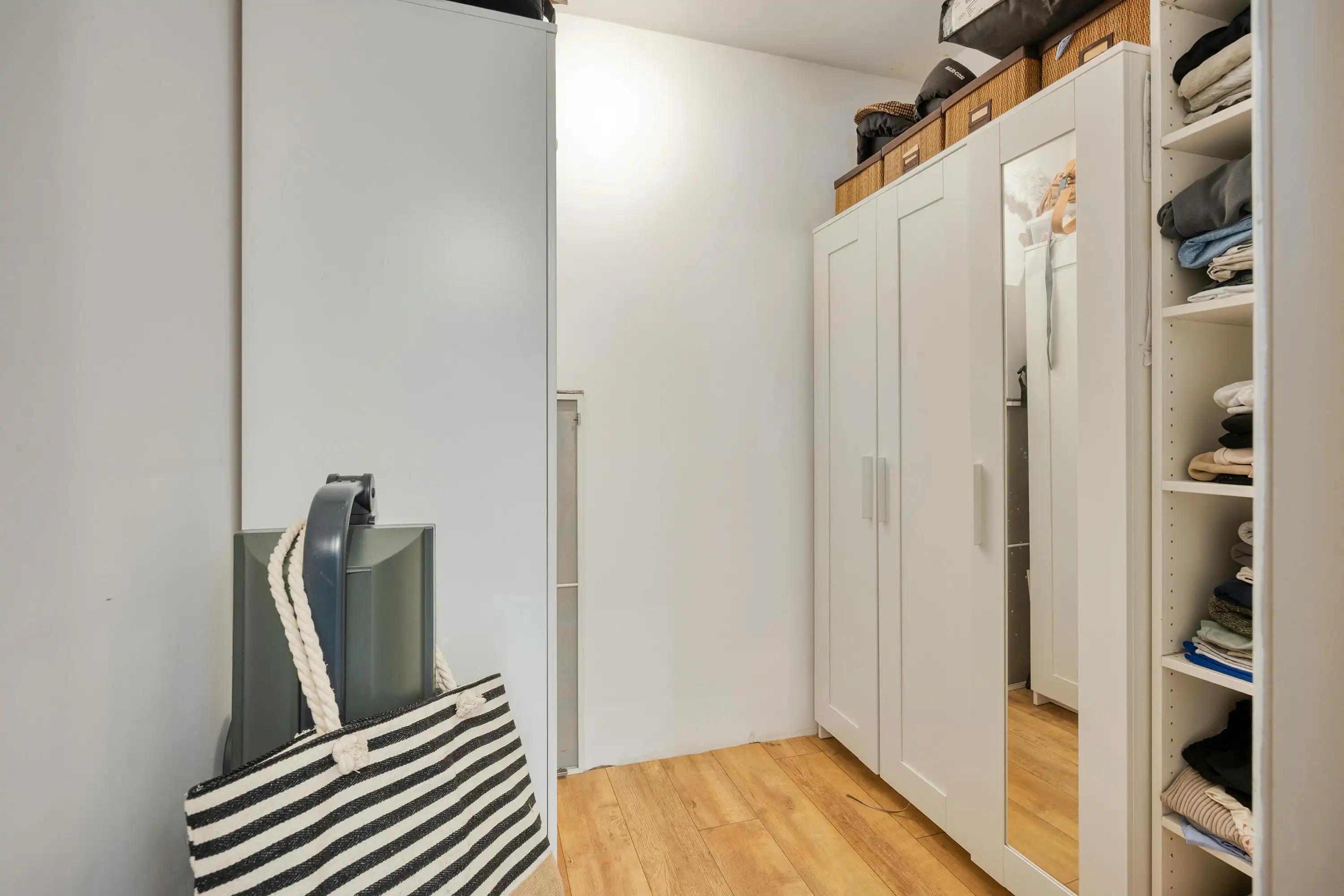 Gerenoveerde halfopen woning met tuin te koop in Gooreind! foto 21