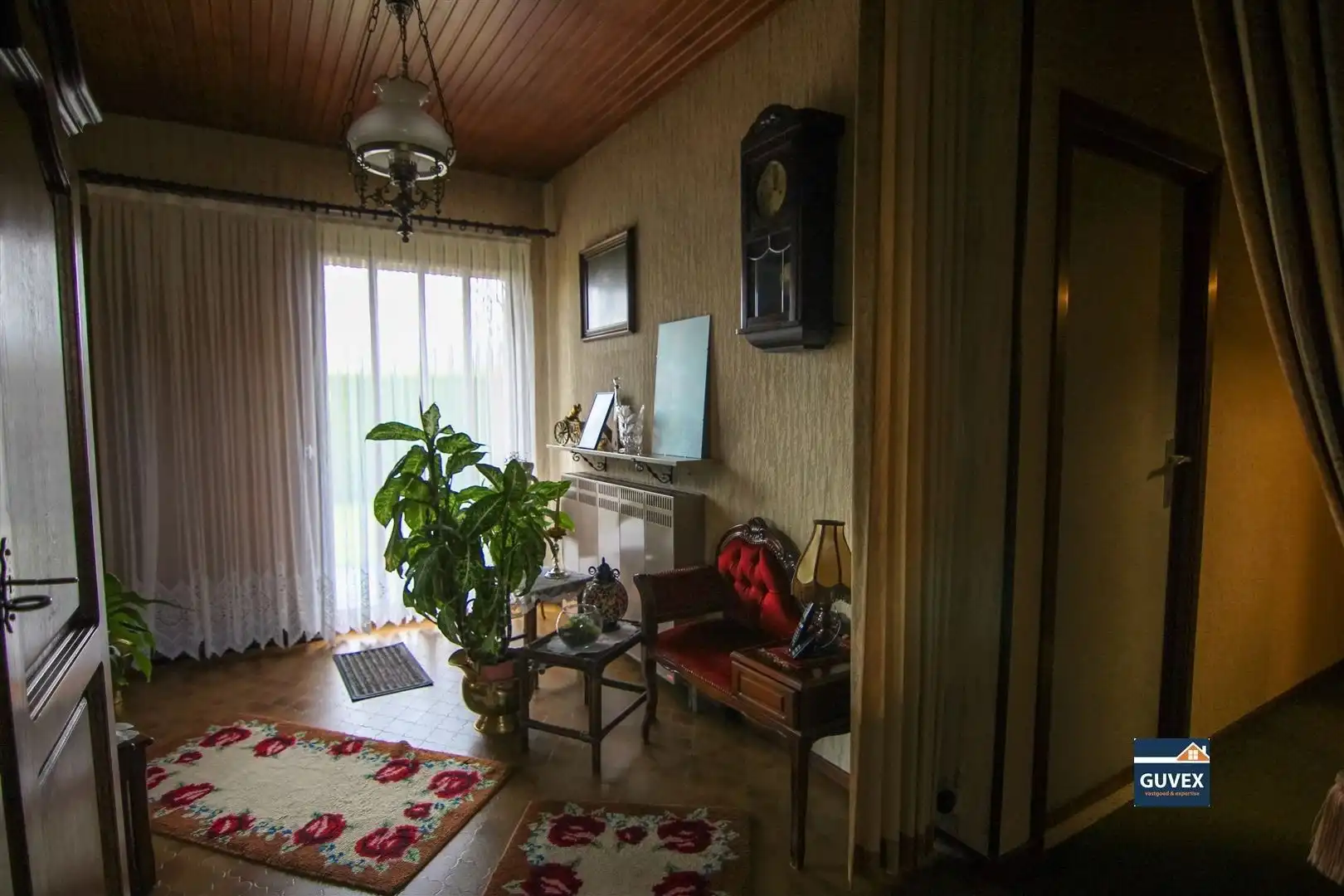 Gelijkvloers woning gelegen op 23 are 90 ca.  foto 9