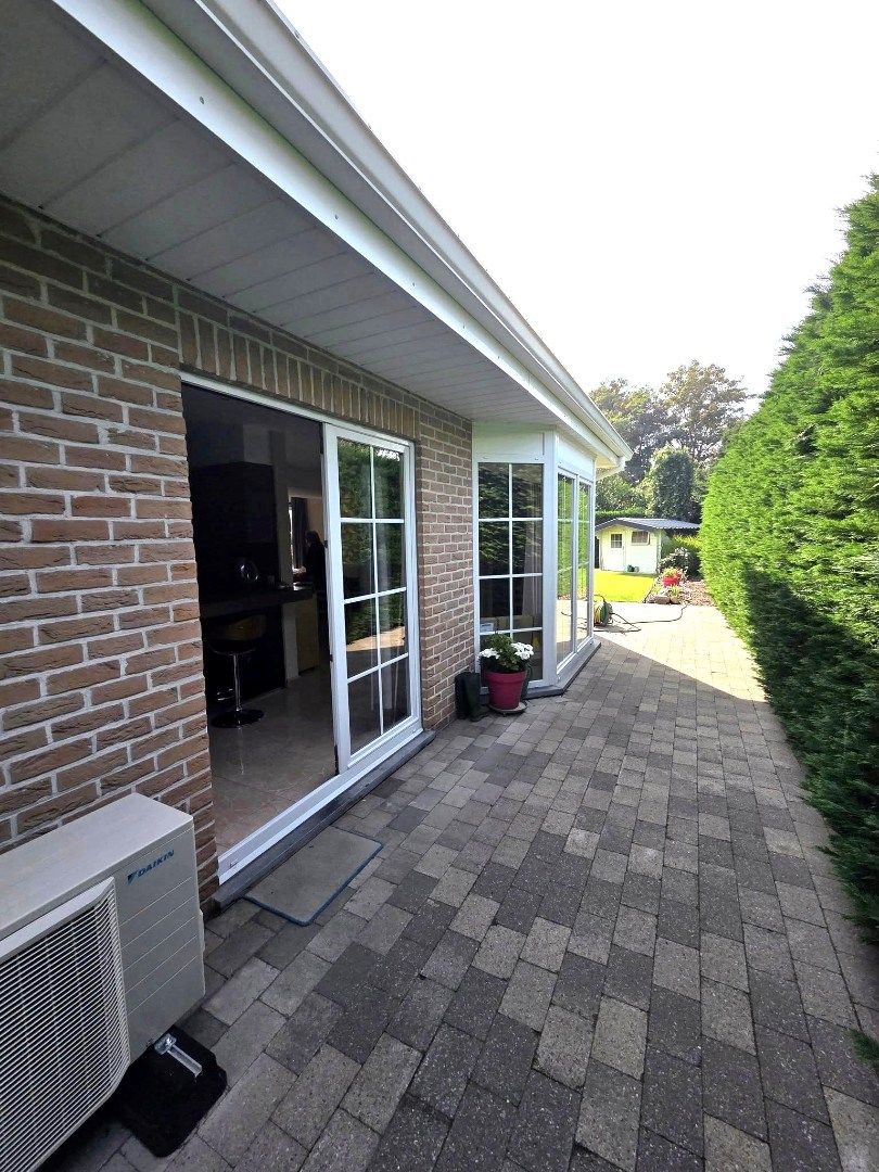Instapklare villa met 5 slaapkamers, mooi terras en tuin in rustige buurt te Zemst foto 24