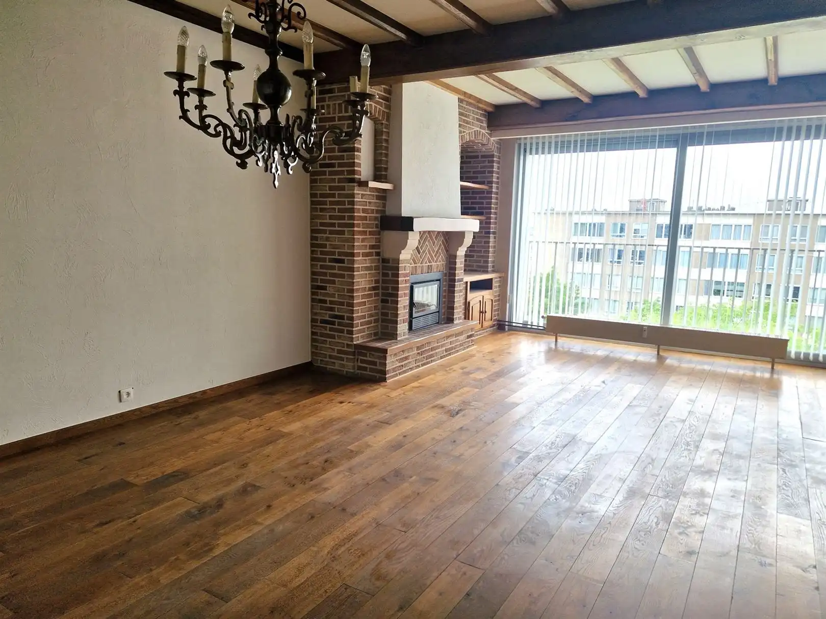 Zeer gunstig gelegen appartement met 2 terrassen op 5e vd. foto 2