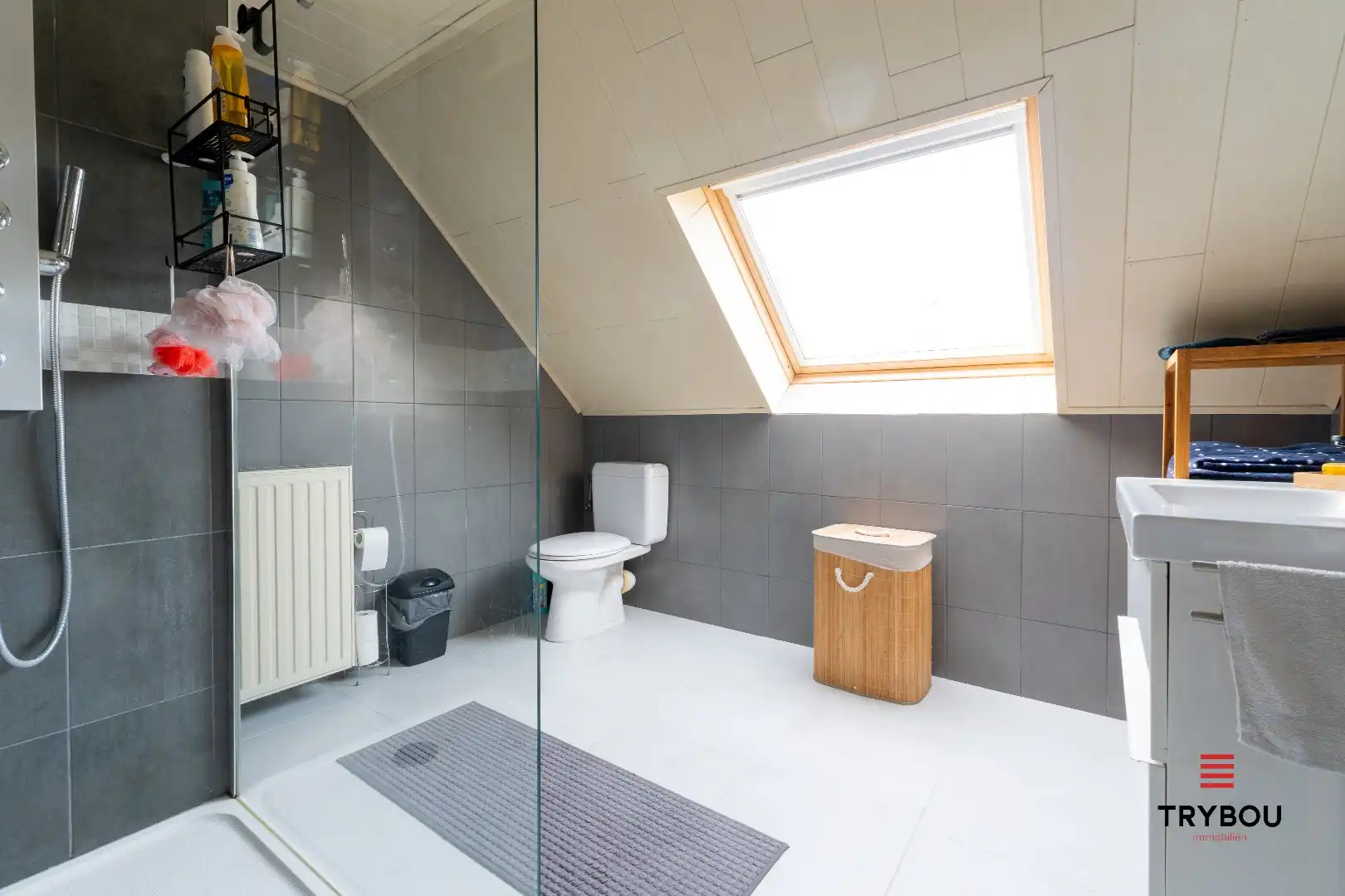 Instapklare woning met 3 slaapkamers, garage en tuin foto 15