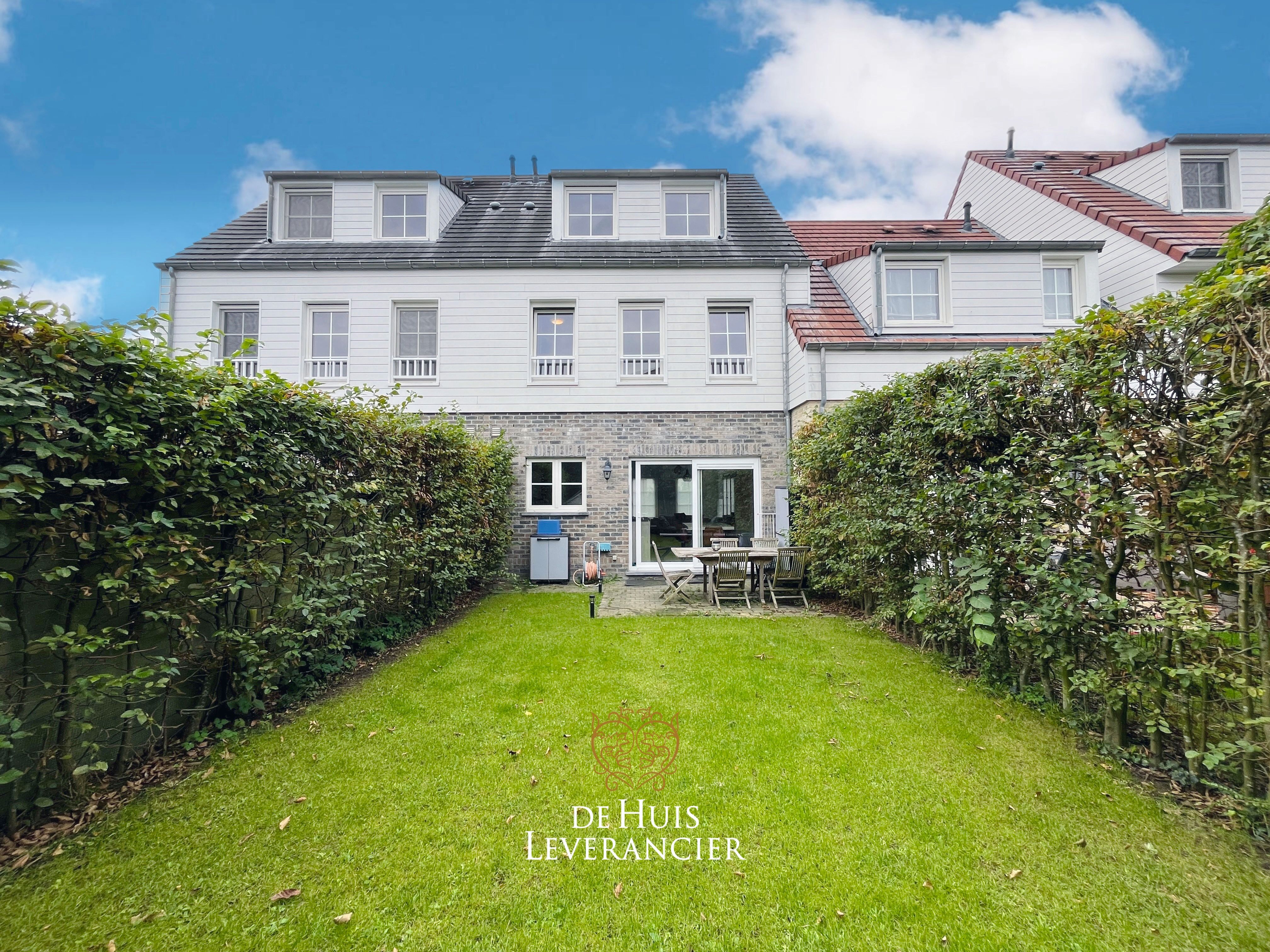 Woning met 4 slaapkamers in Long-island stijl op toplocatie ! foto 4