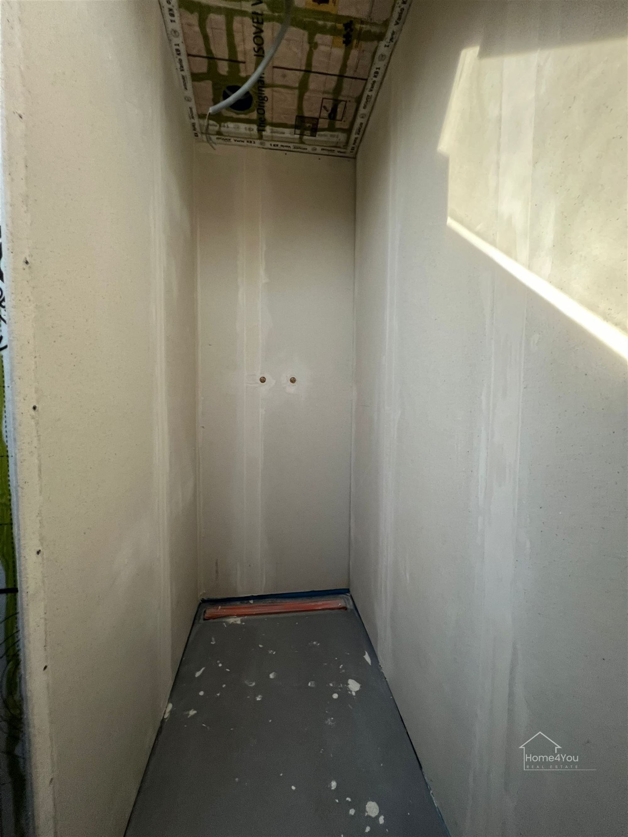 HOB met 4 slaapkamers en 2 badkamers foto 18