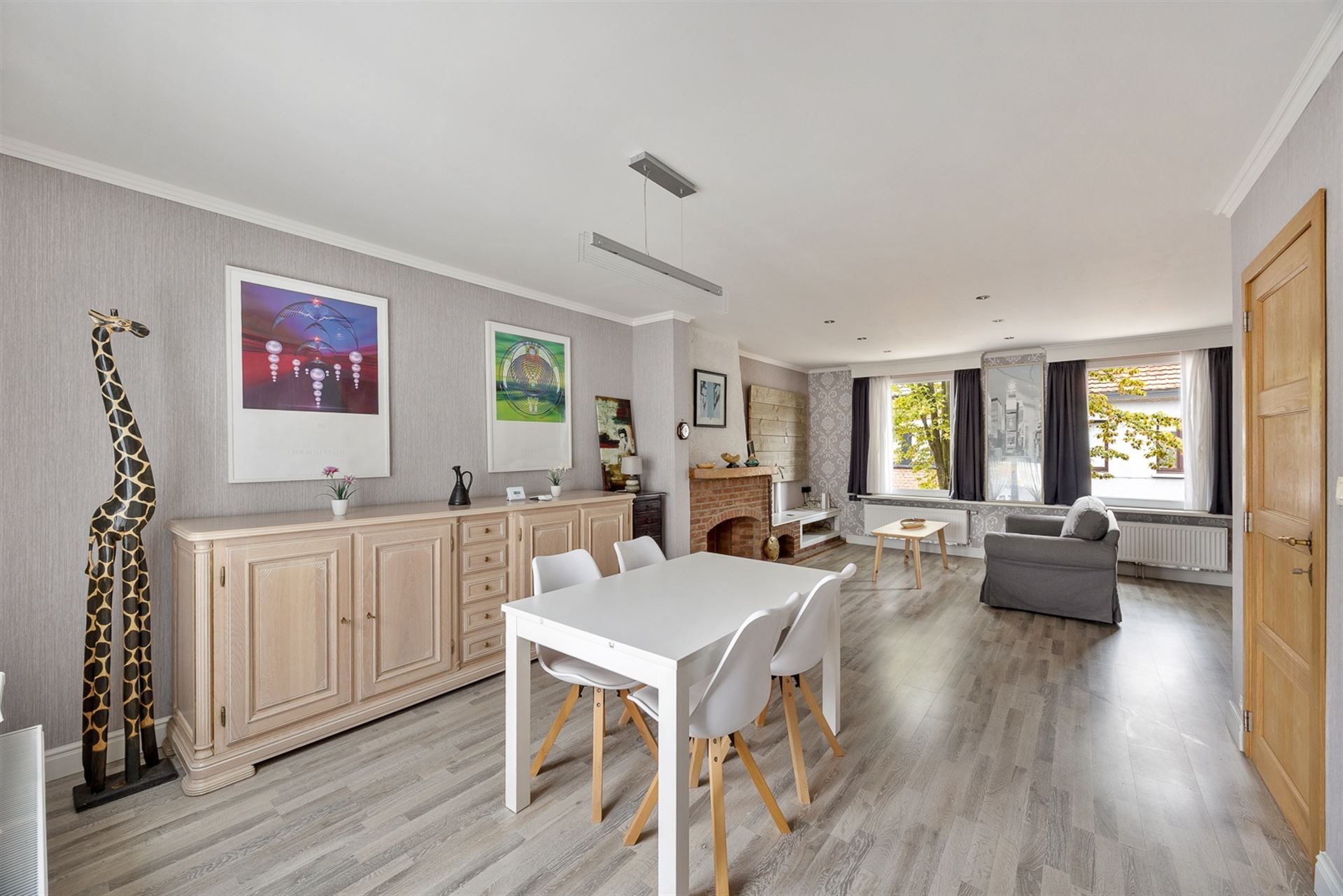 Recent Gerenoveerd Duplex-Appartement met Terras foto {{pictureIndex}}