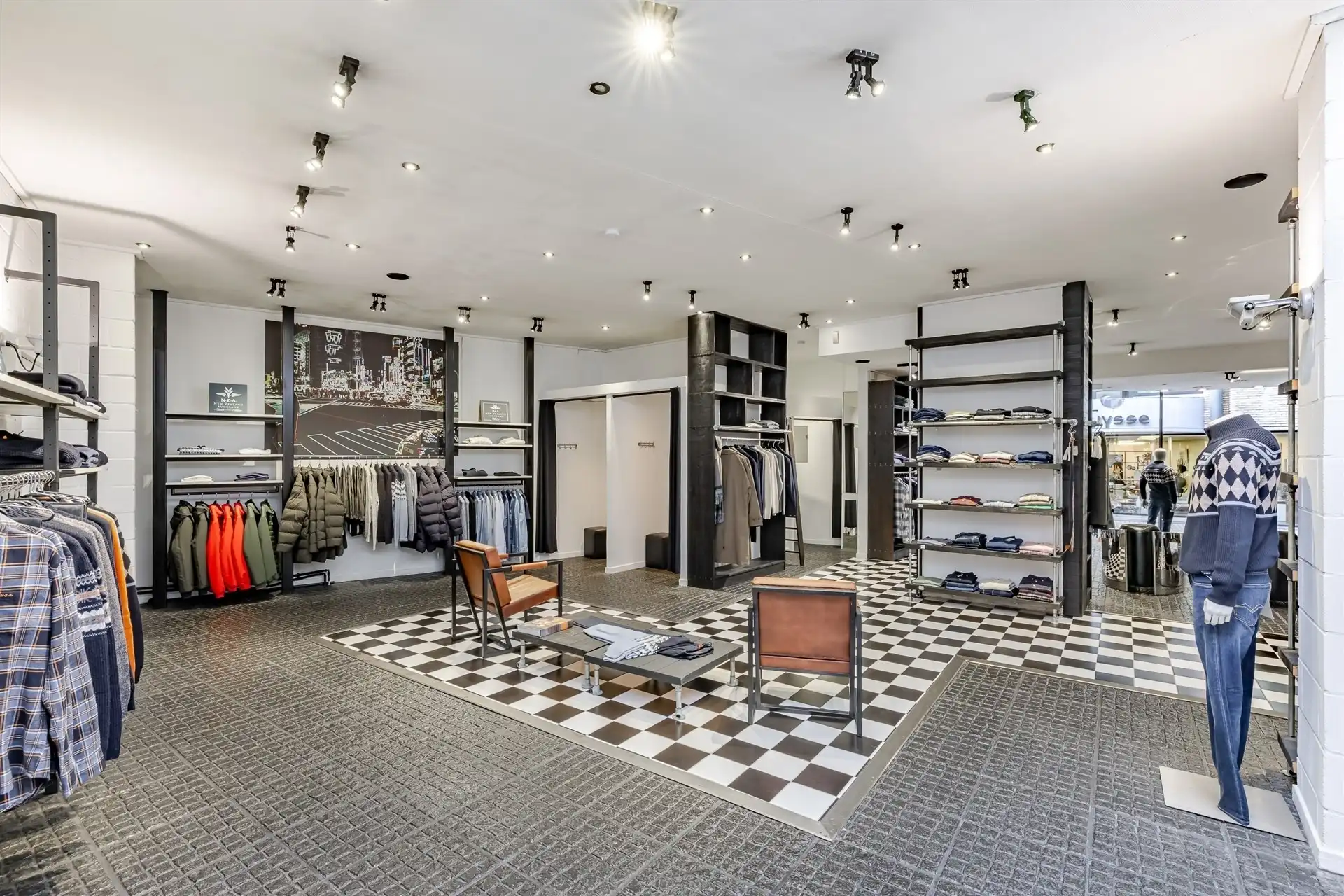 Prachtig winkelpand met duplex op groot perceel foto 7