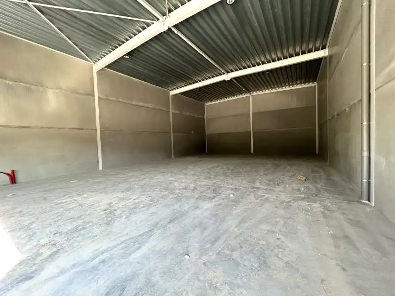 Recente KMO-unit van 234 m² op toplocatie te Sint-Gillis-Waas foto 2