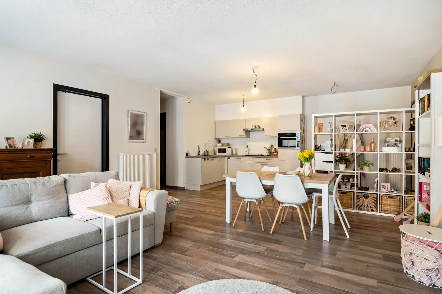 Instapklaar appartement met 2 slaapkamers! foto 3