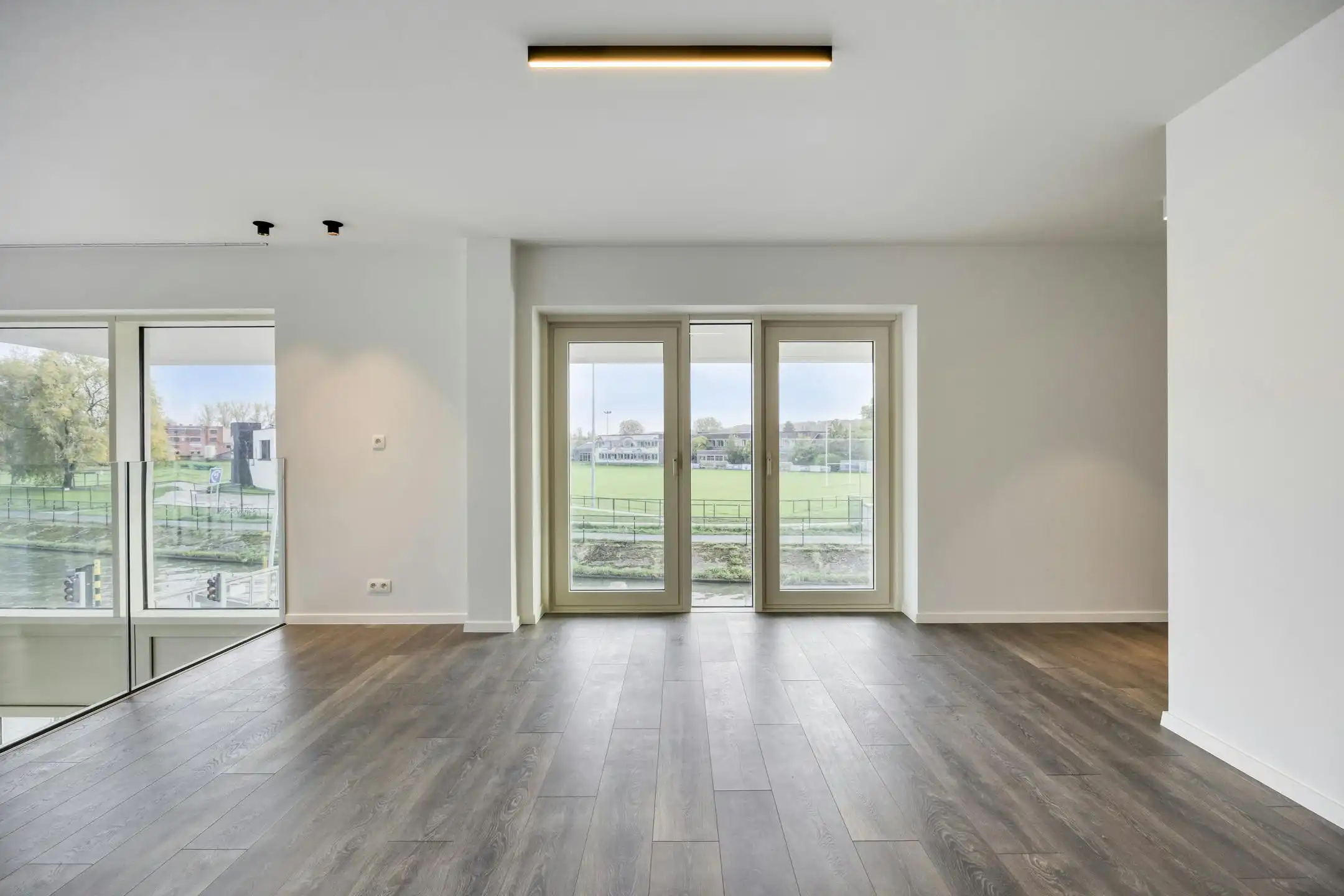 Duplex appartement met 3 slaapkamers aan het water te koop!  foto 15