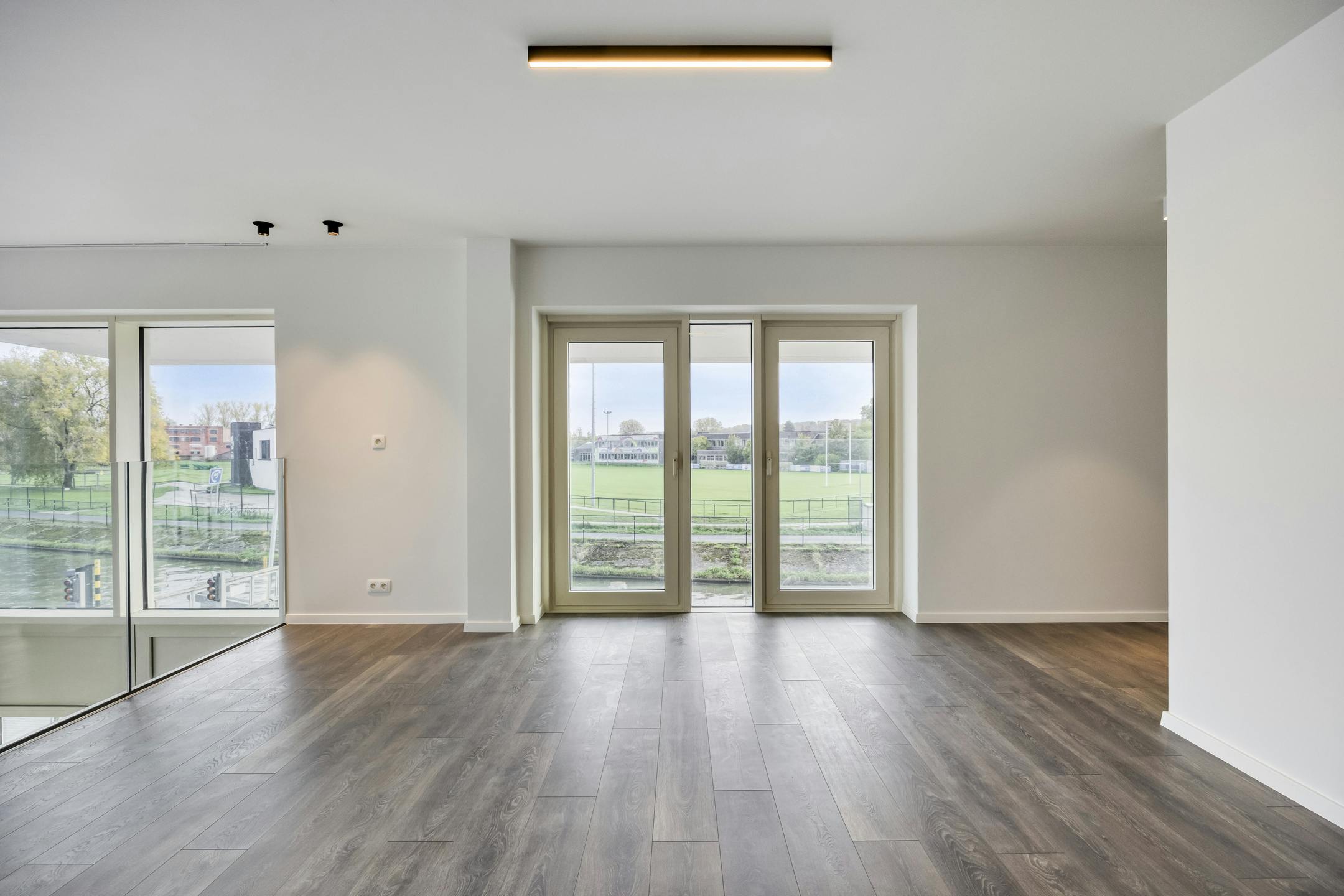Duplex appartement met 3 slaapkamers aan het water te koop!  foto 12