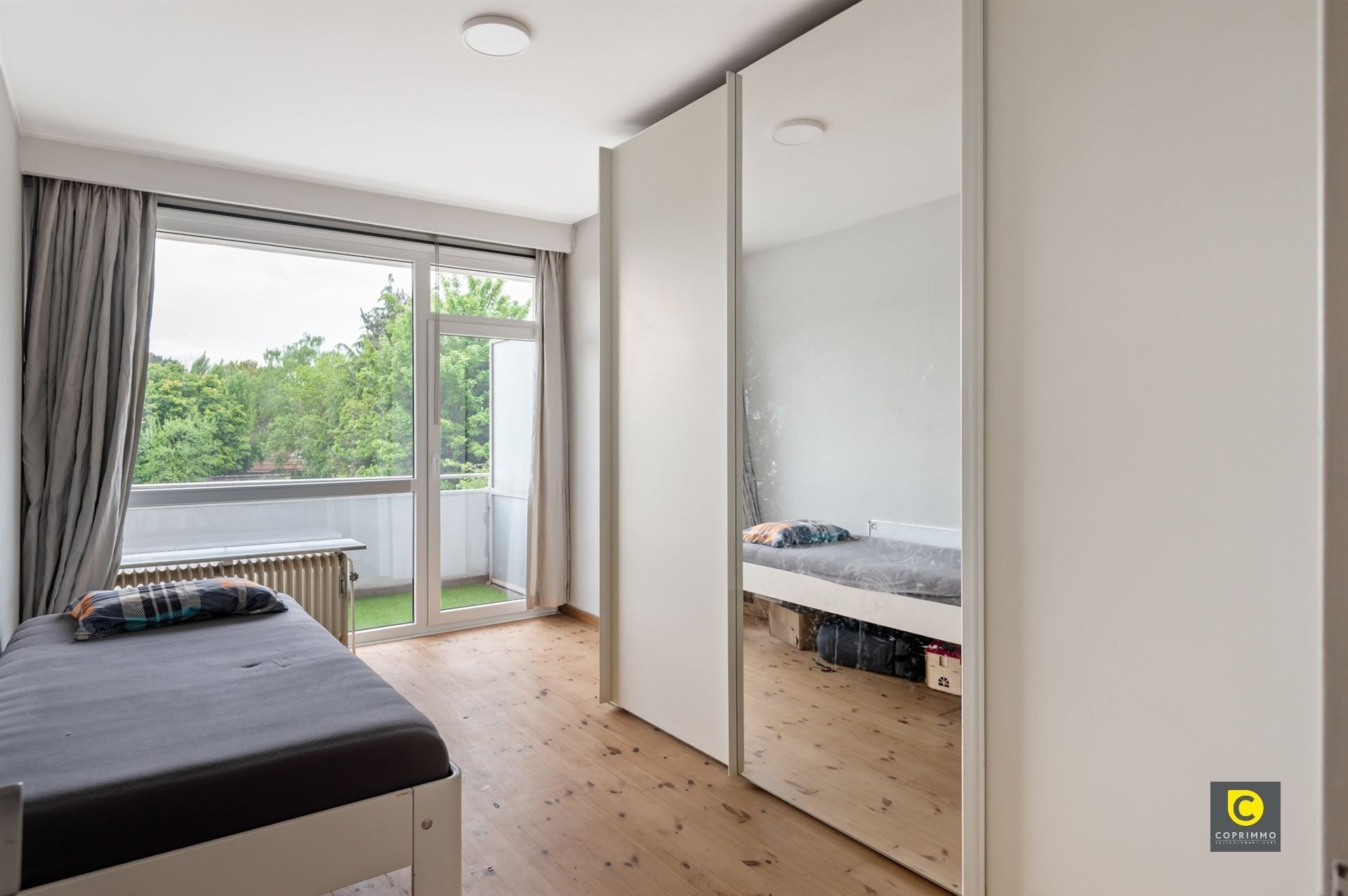 Ruim 3 slaapkamer app + gar foto 9