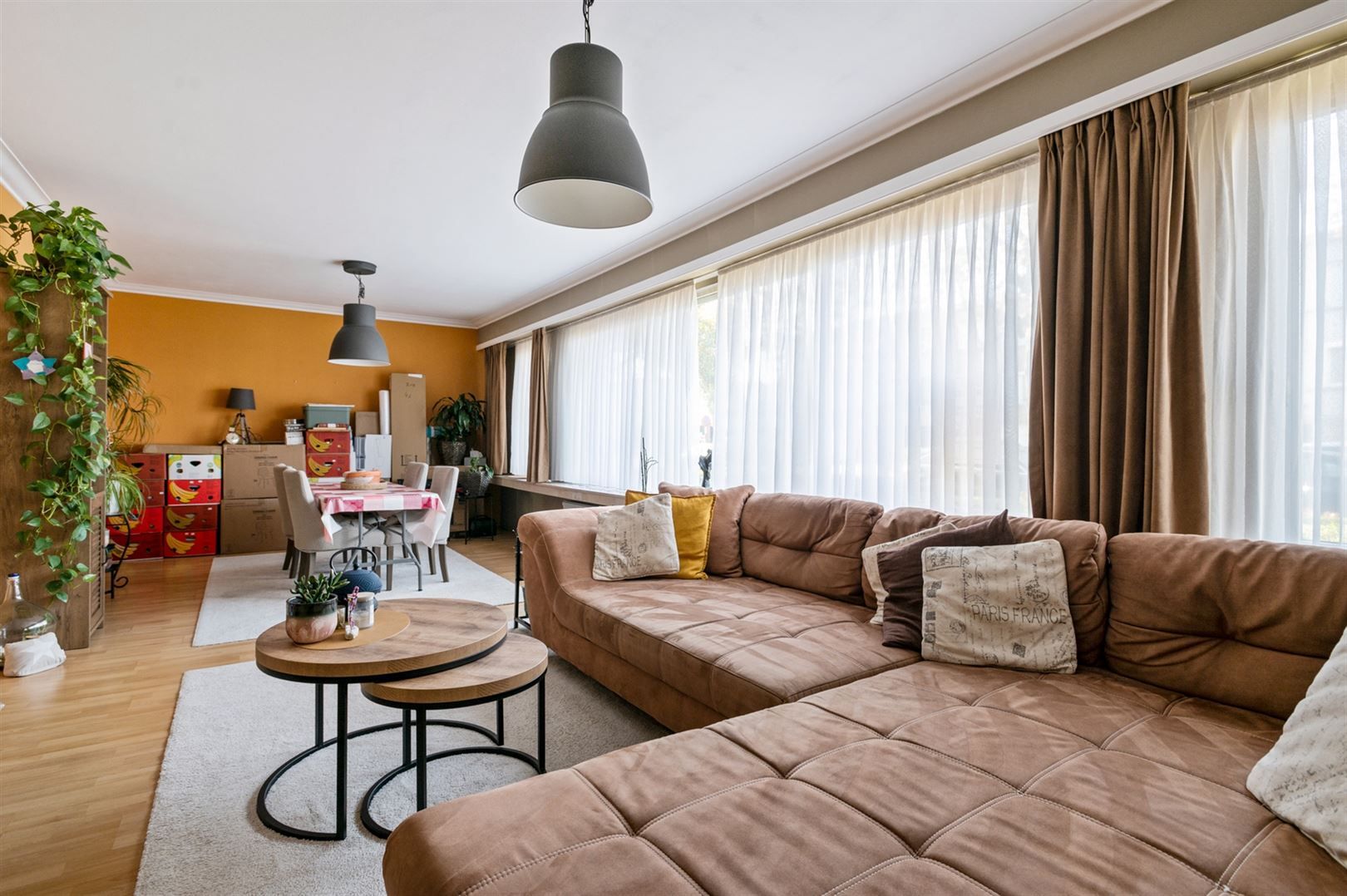 Rustig gelegen gelijkvloers appartement met 2 slaapkamers en garage. foto 6