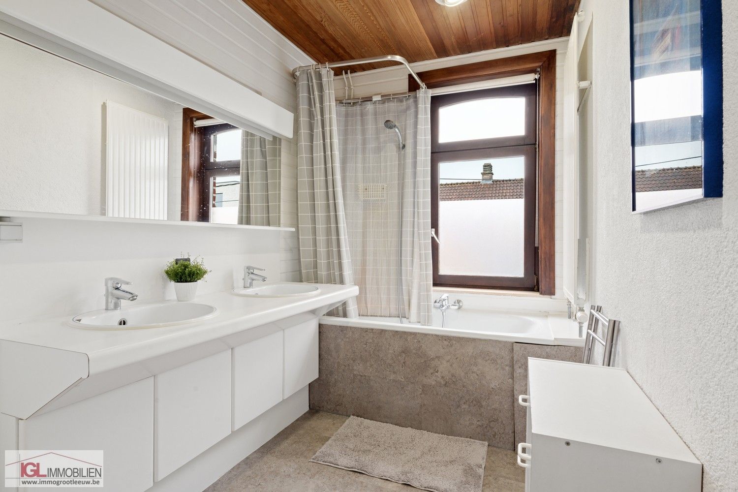 Prachtig gelegen alleenstaande woning op 14are met 4 slaapkamers & garage foto 11