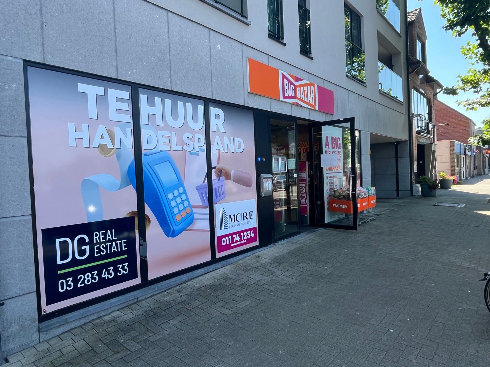 Handelsgelijkvloers te huur – Centrum Lanaken foto 5
