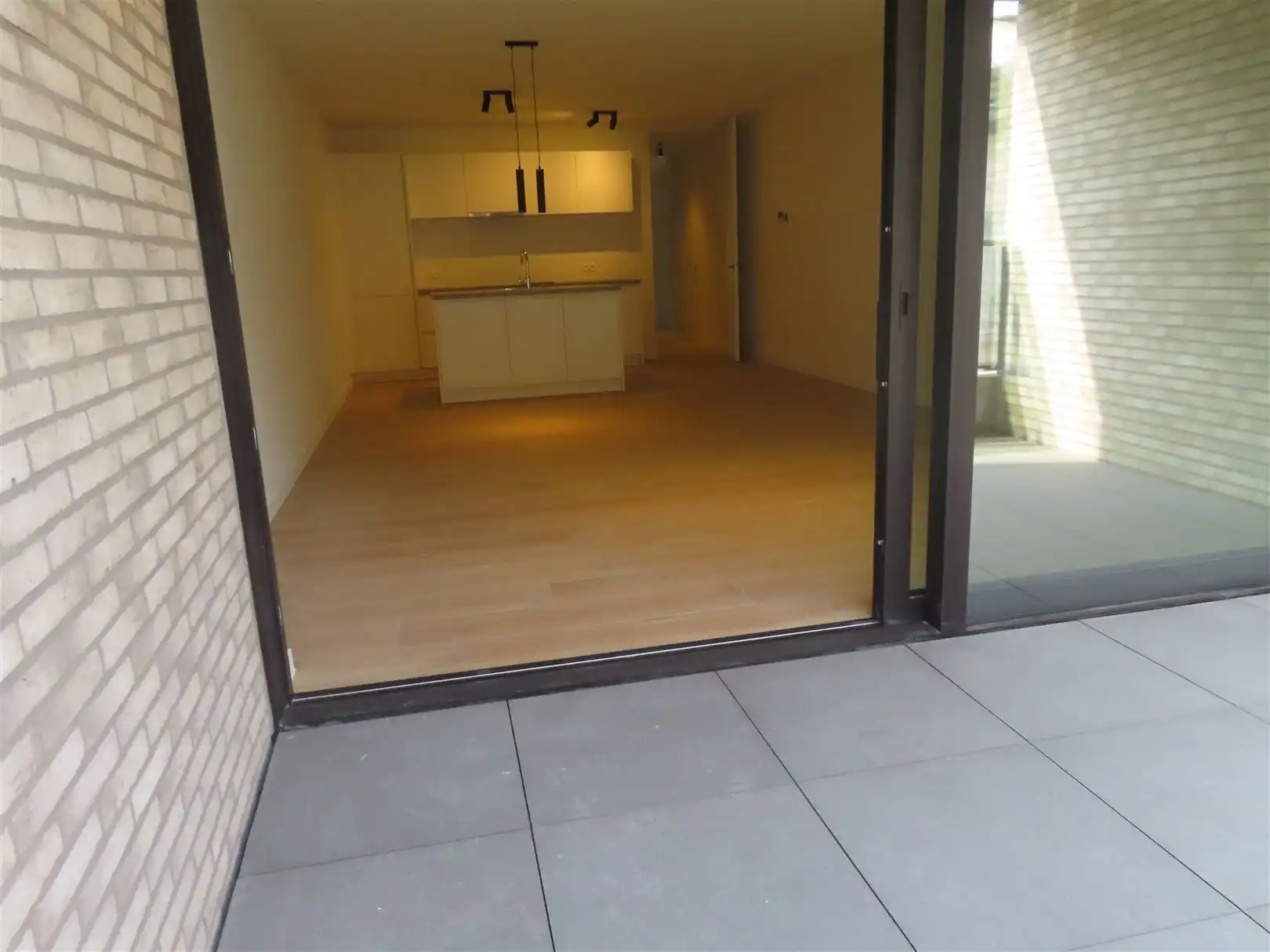 Prachtig nieuwbouwappartement met 2slpk, 2 badk, terras & P foto 5
