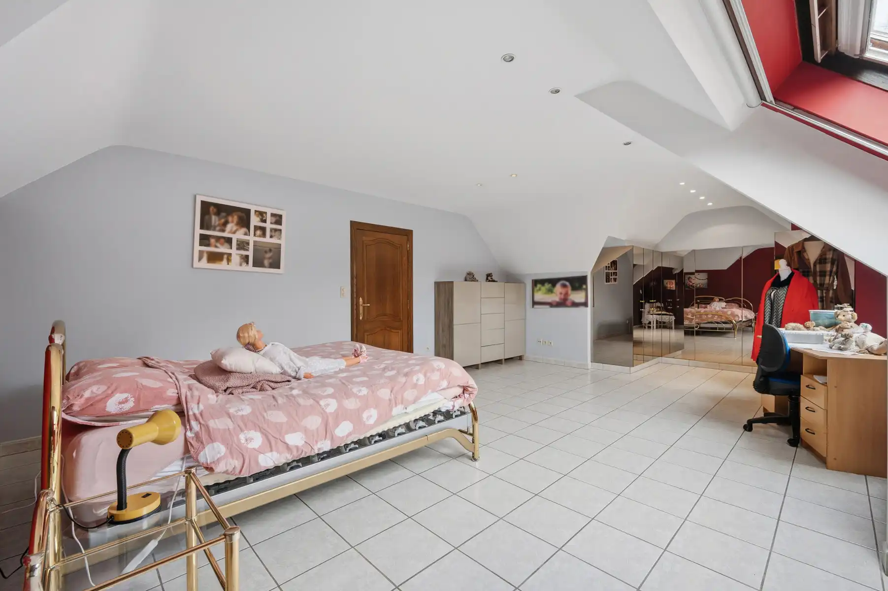 Villa van 329m² met 4 slpk op 1583m² te ITEGEM foto 18