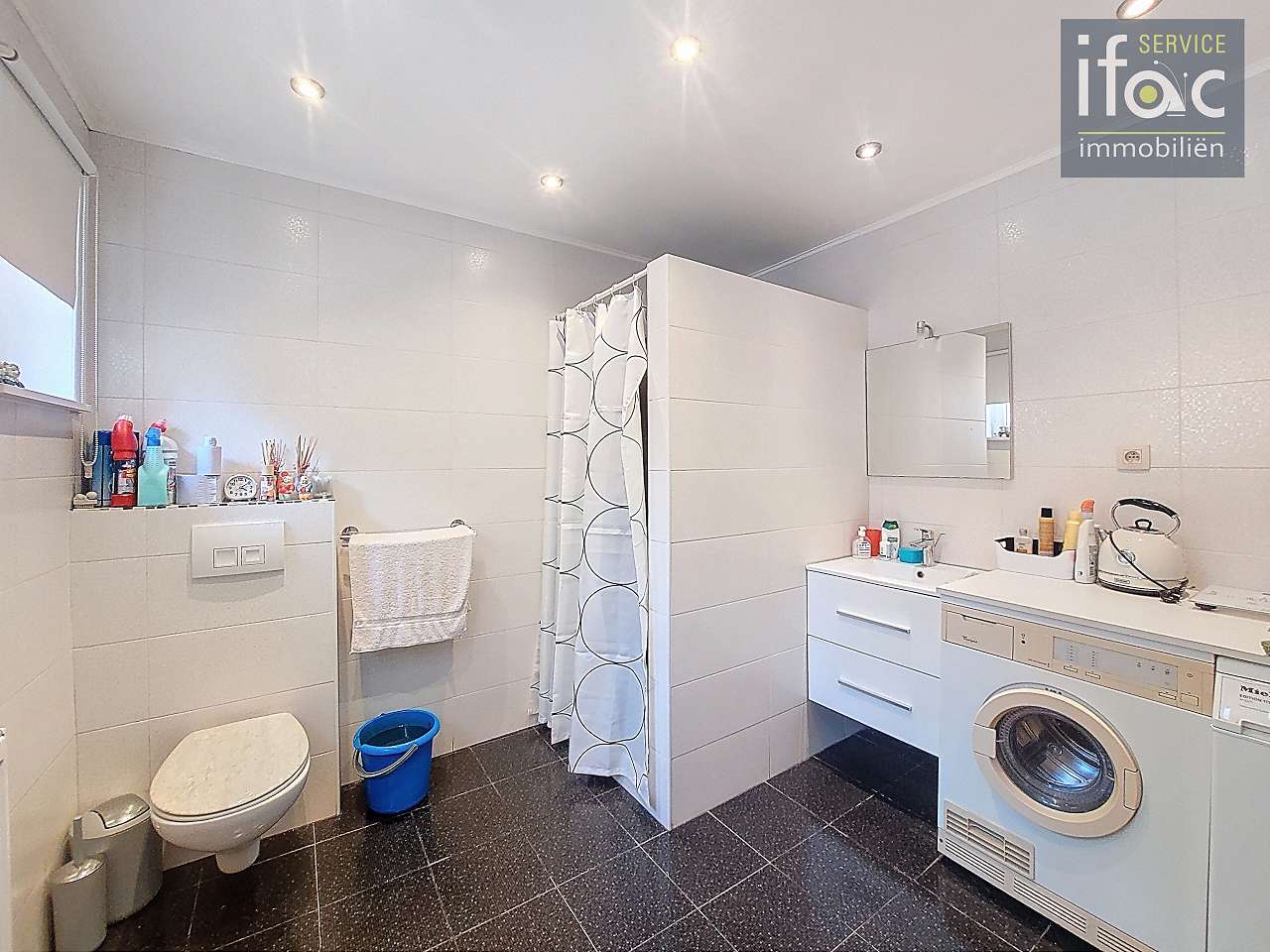 Rijhuis te koop foto 11