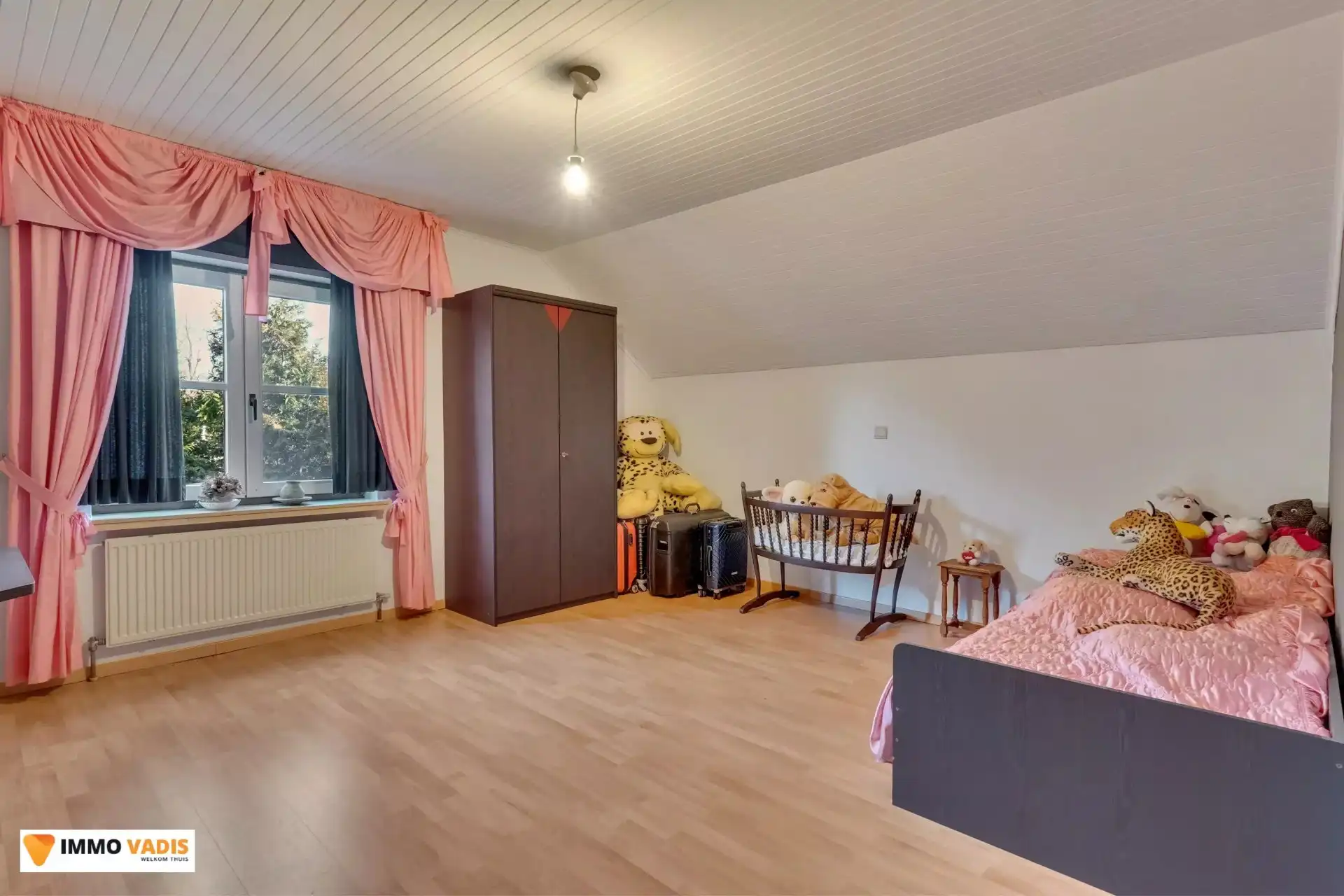 Gunstig gelegen, charmante en uitstekend onderhouden villa foto 15