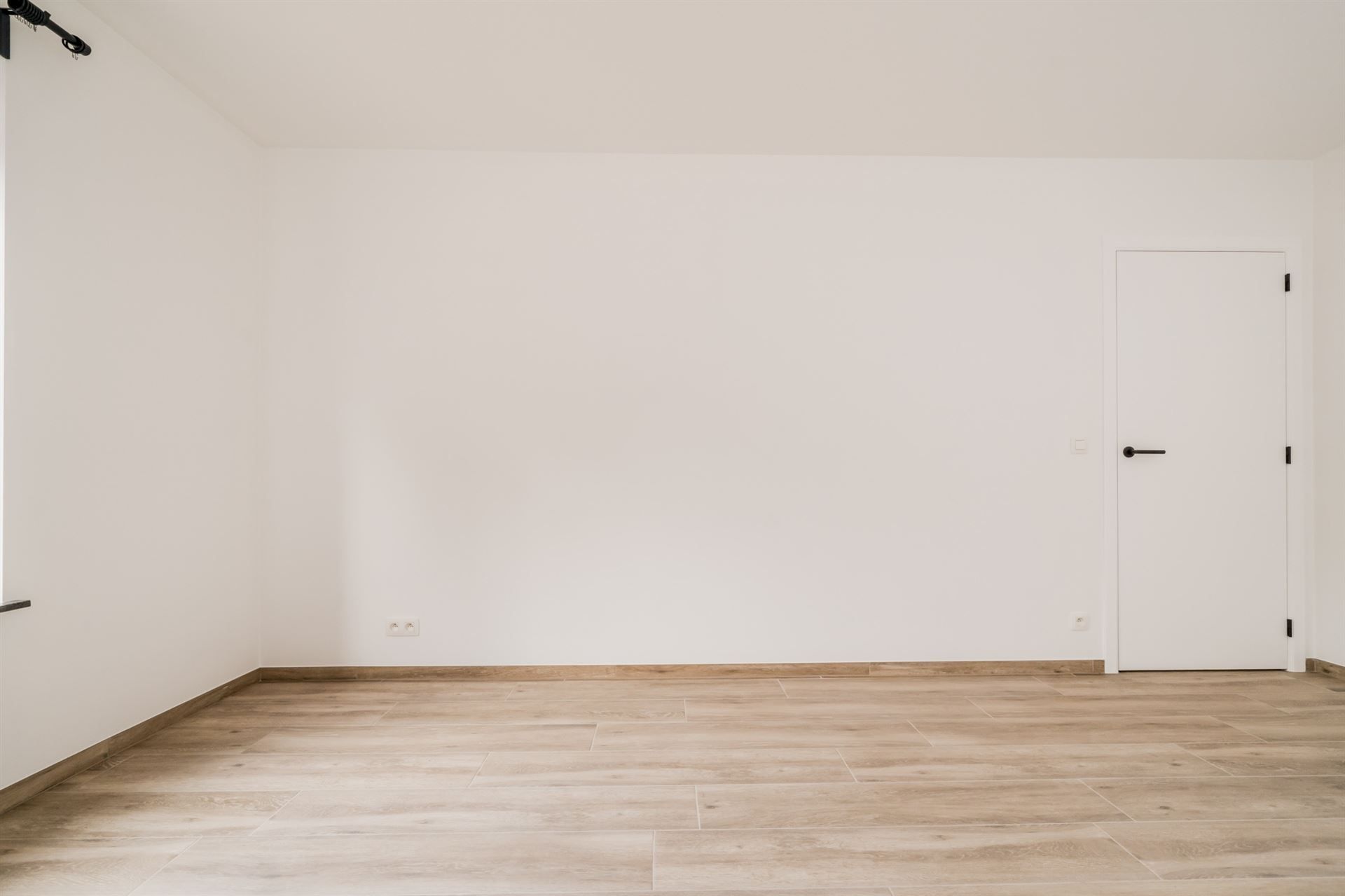 Moderne nieuwbouwwoning met 4 slpkm, tuin en garage  foto 15