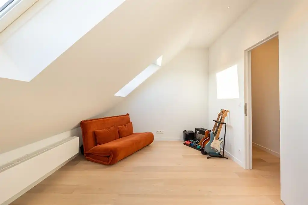 Gerenoveerd duplex appartement met terras foto 15