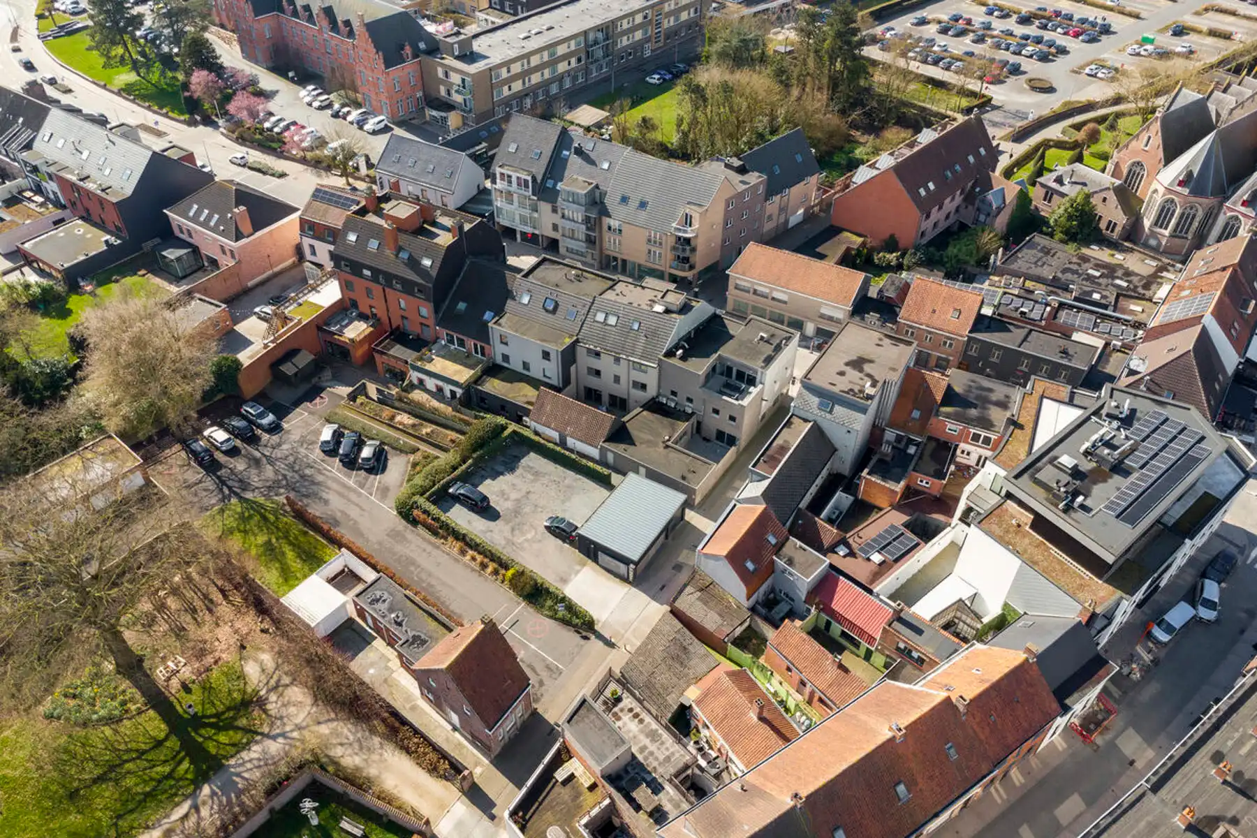 Woning met commerciële ruimte in het centrum van Aalter! foto 20