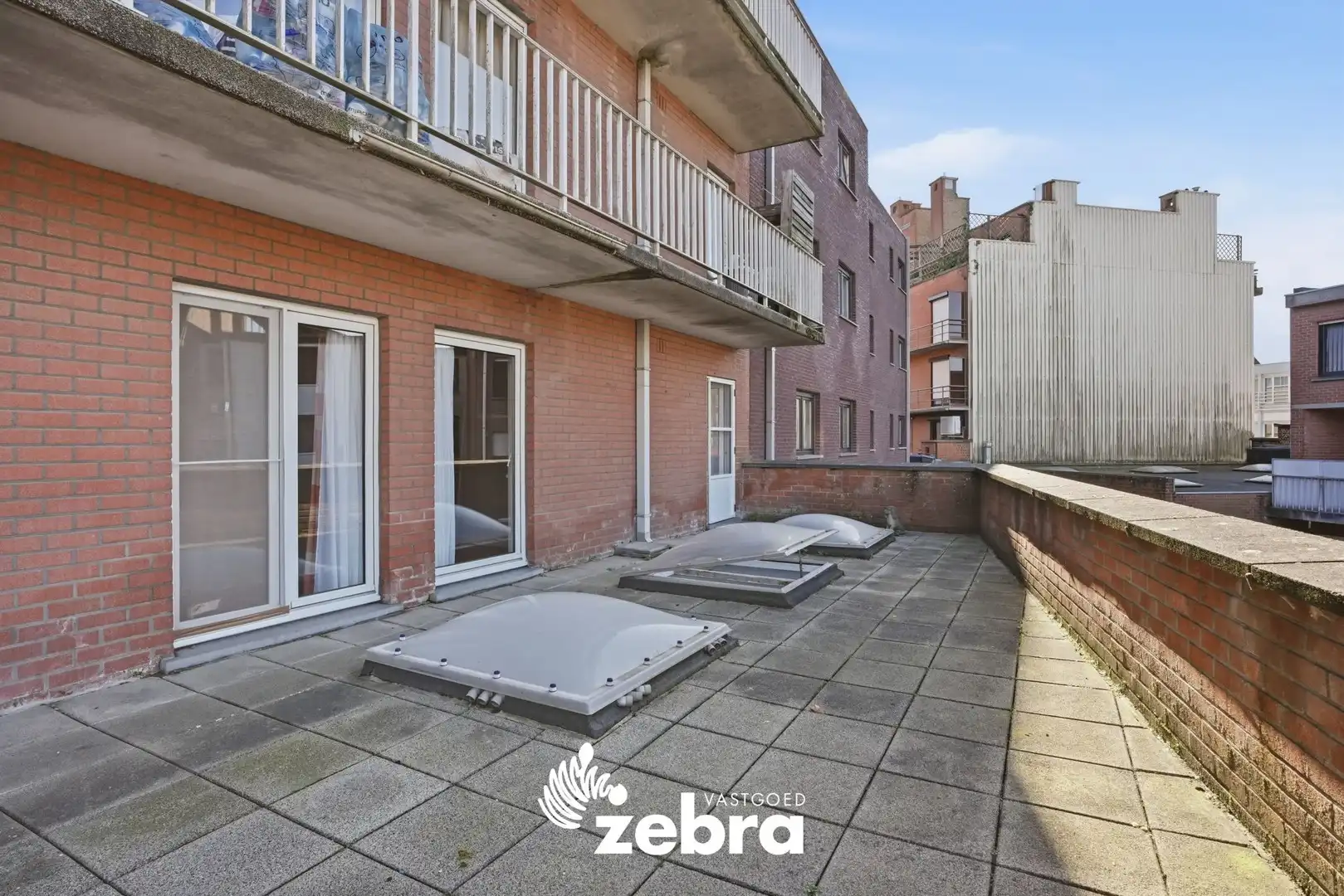 Appartement met 2 slpk en 2 terrassen in hartje Roeselare! foto 10